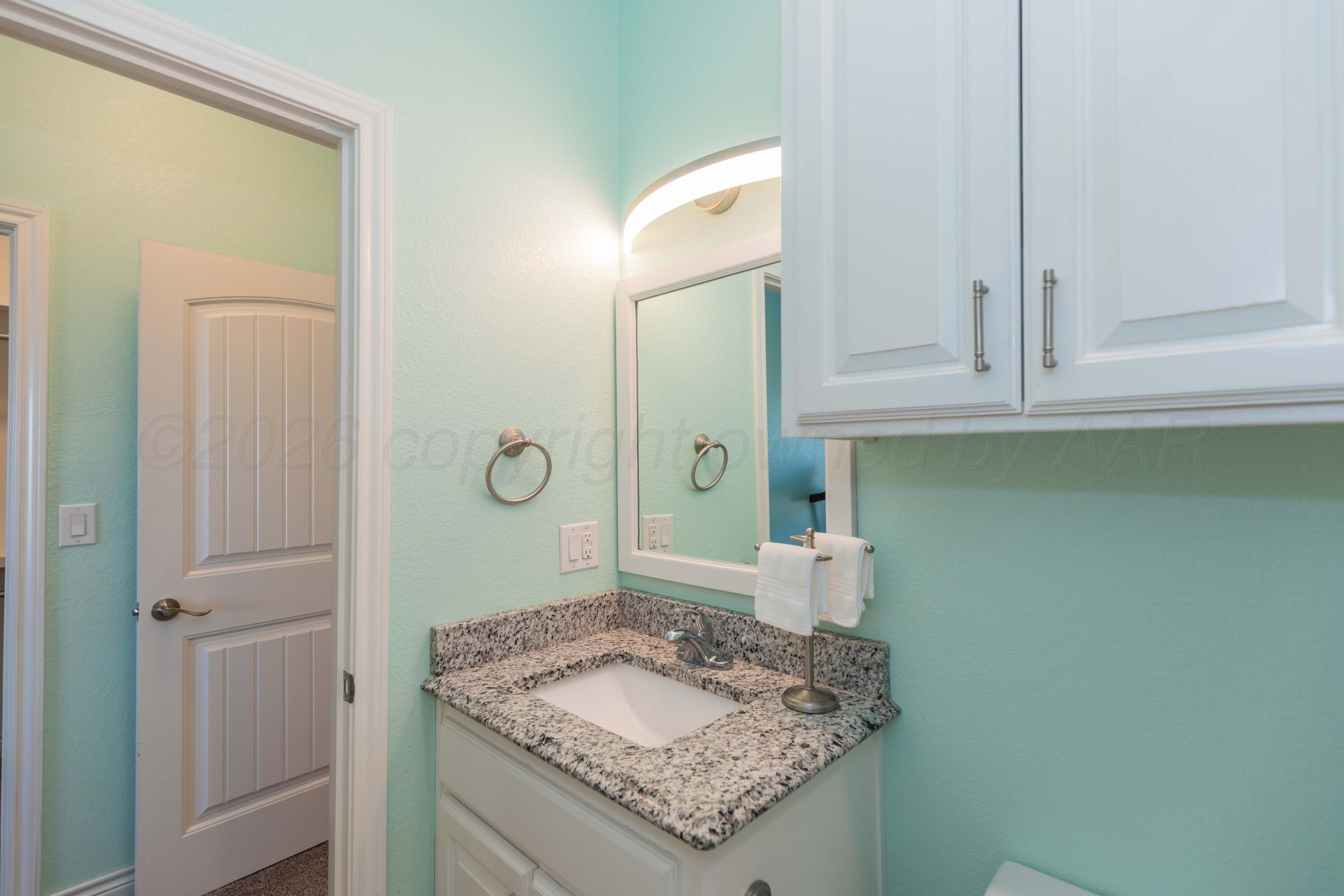 21561 Arnot Road Property Photo 37