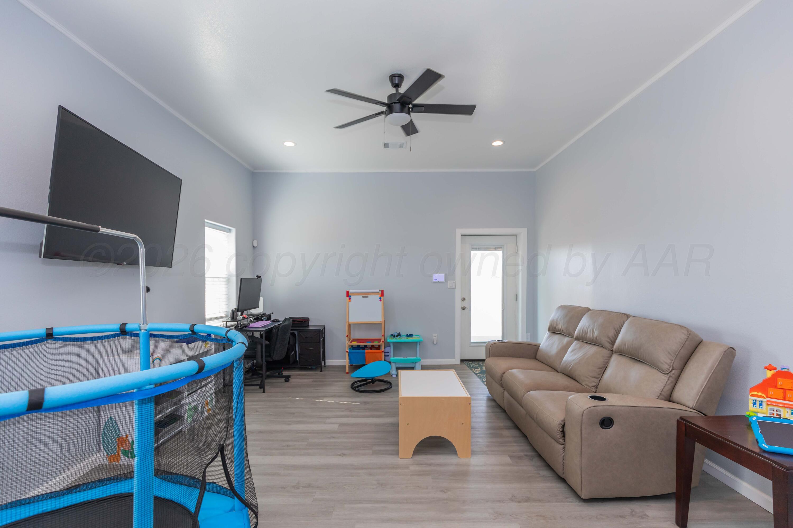21561 Arnot Road Property Photo 53
