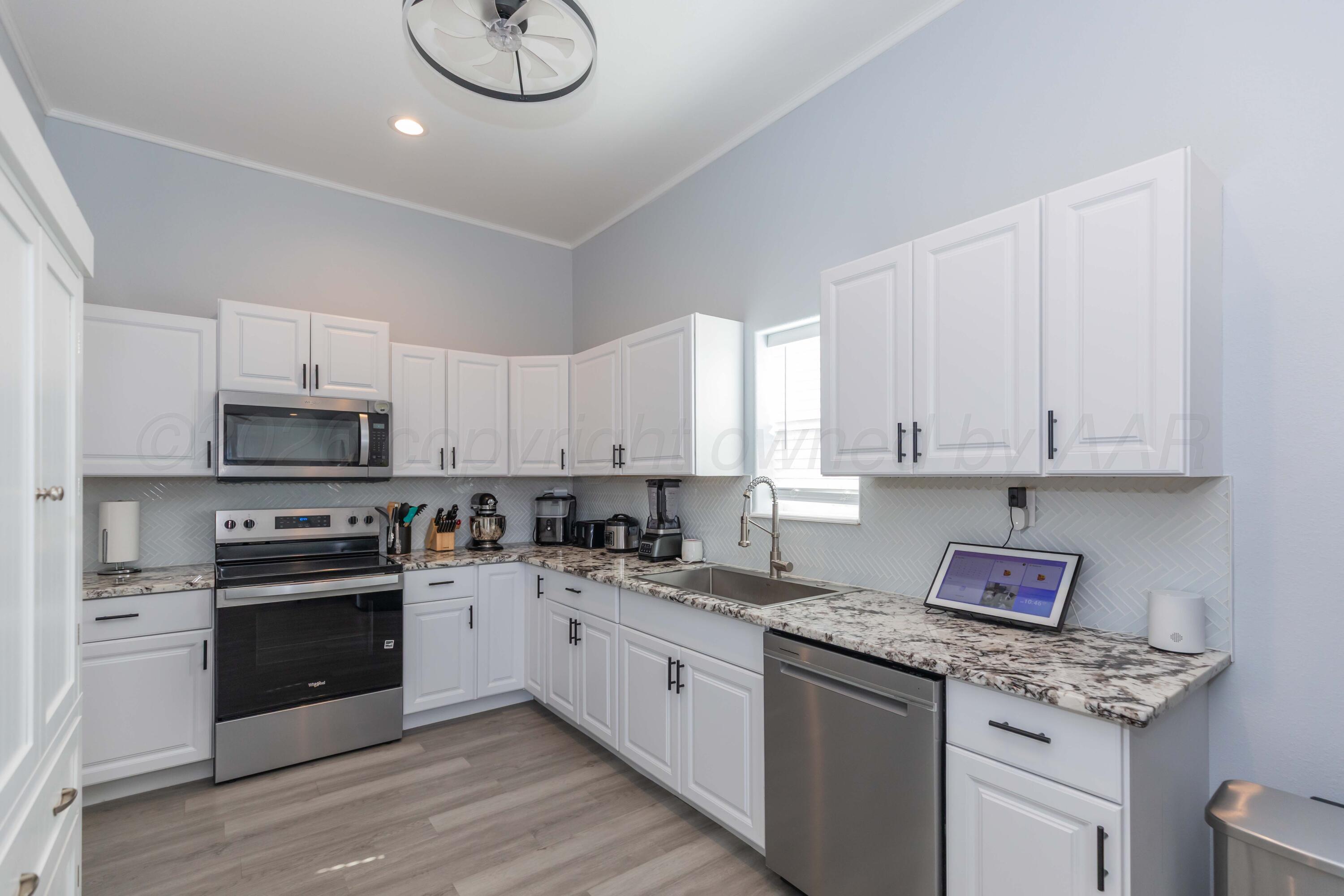 21561 Arnot Road Property Photo 55