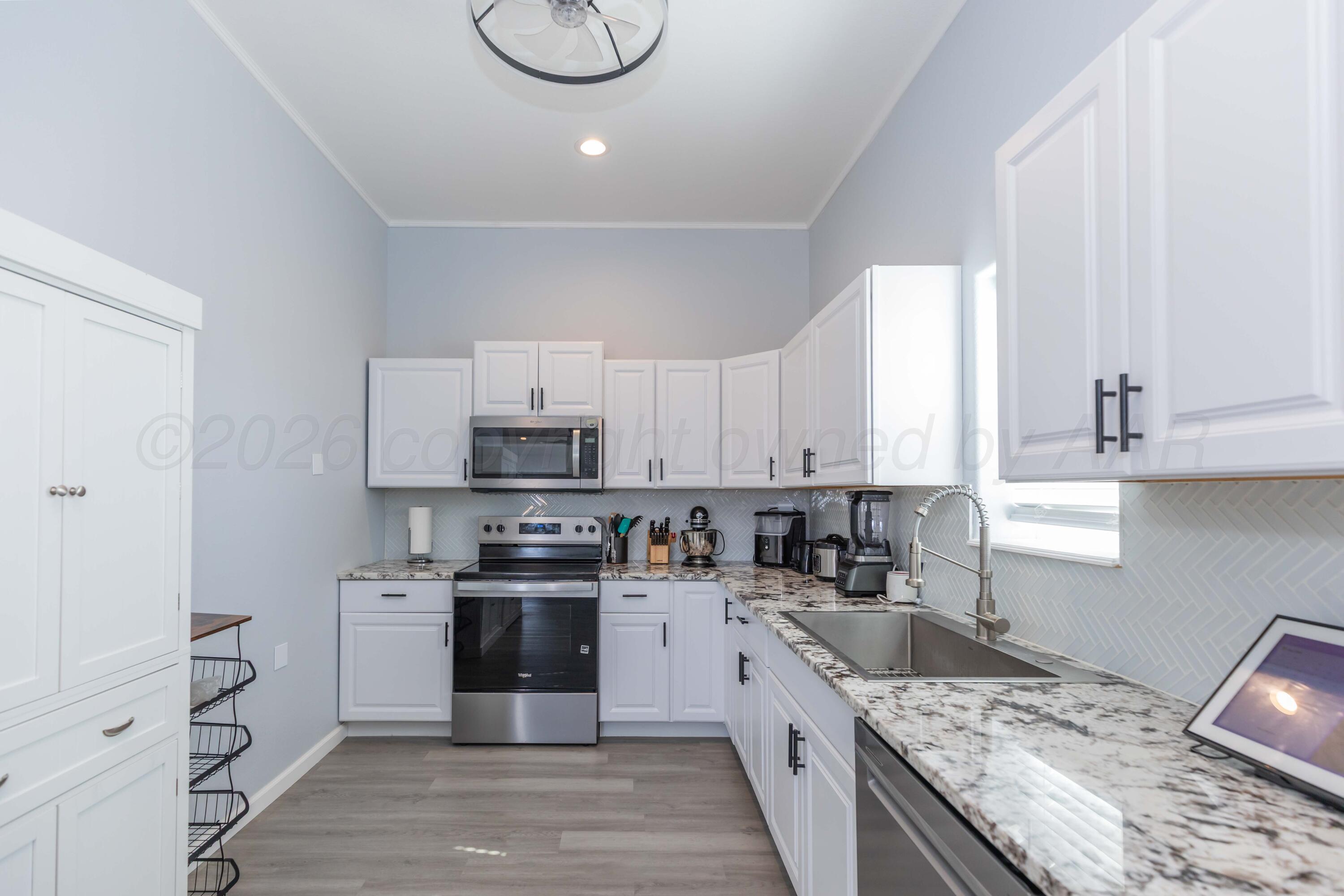 21561 Arnot Road Property Photo 56
