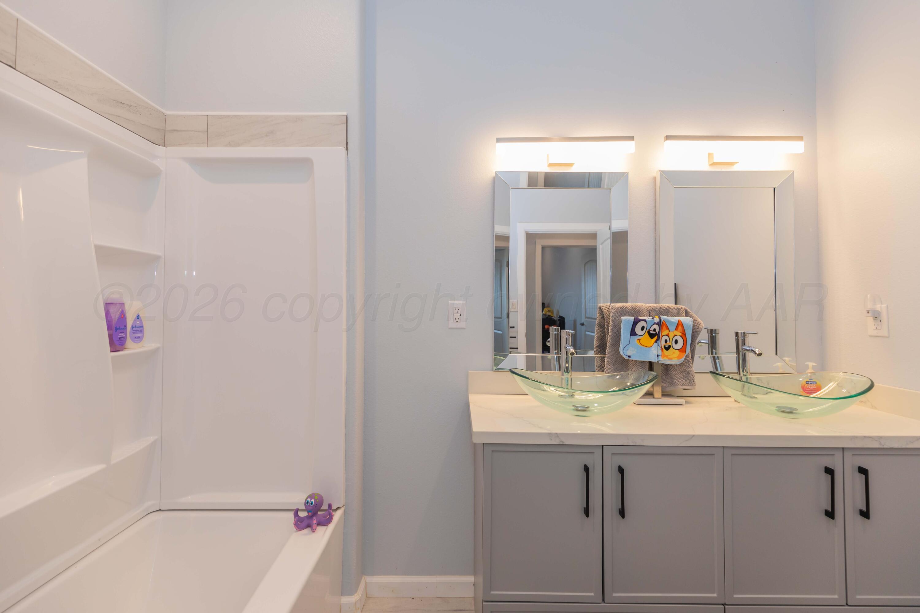 21561 Arnot Road Property Photo 64