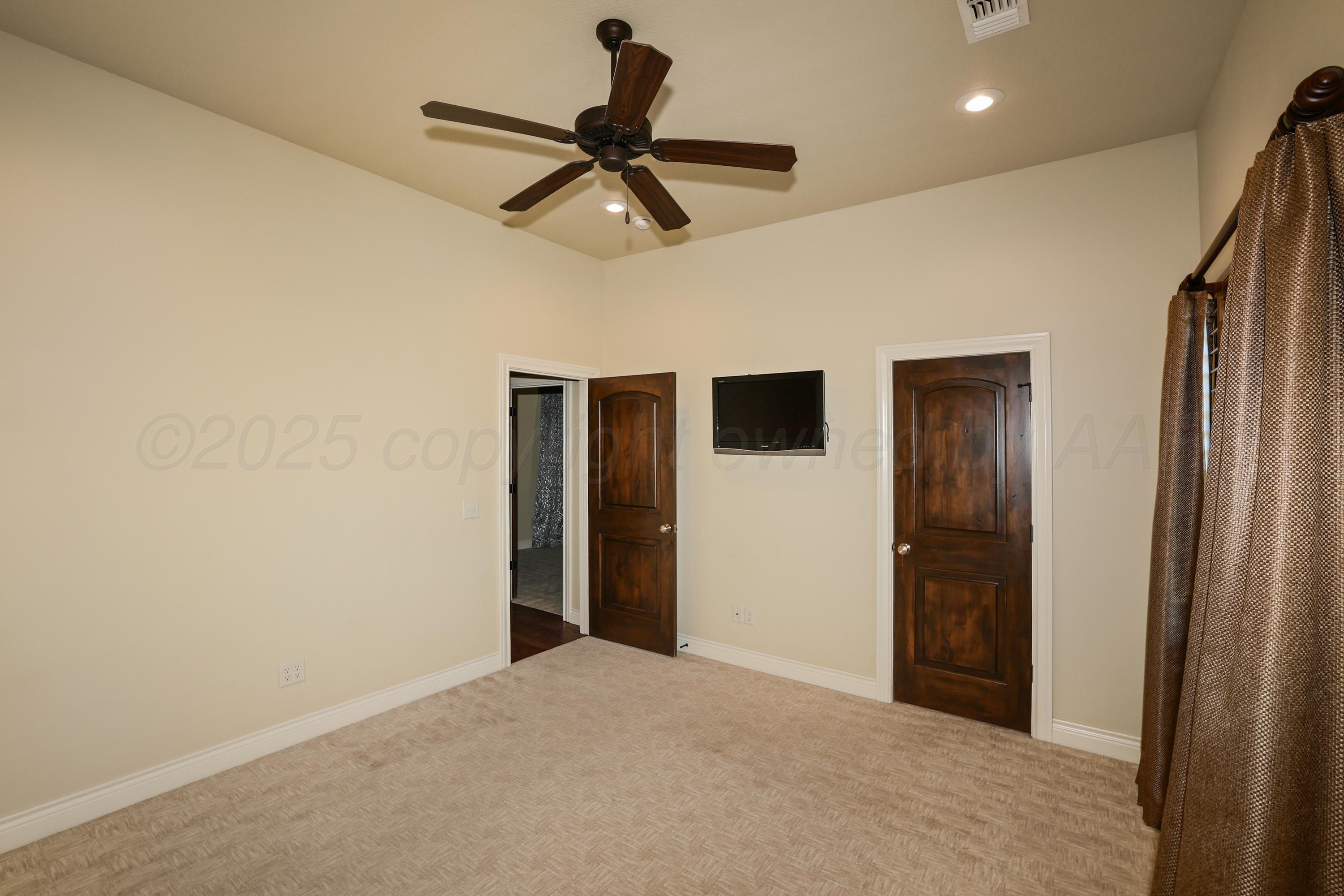 6110 Tuscany Village Property Photo 16