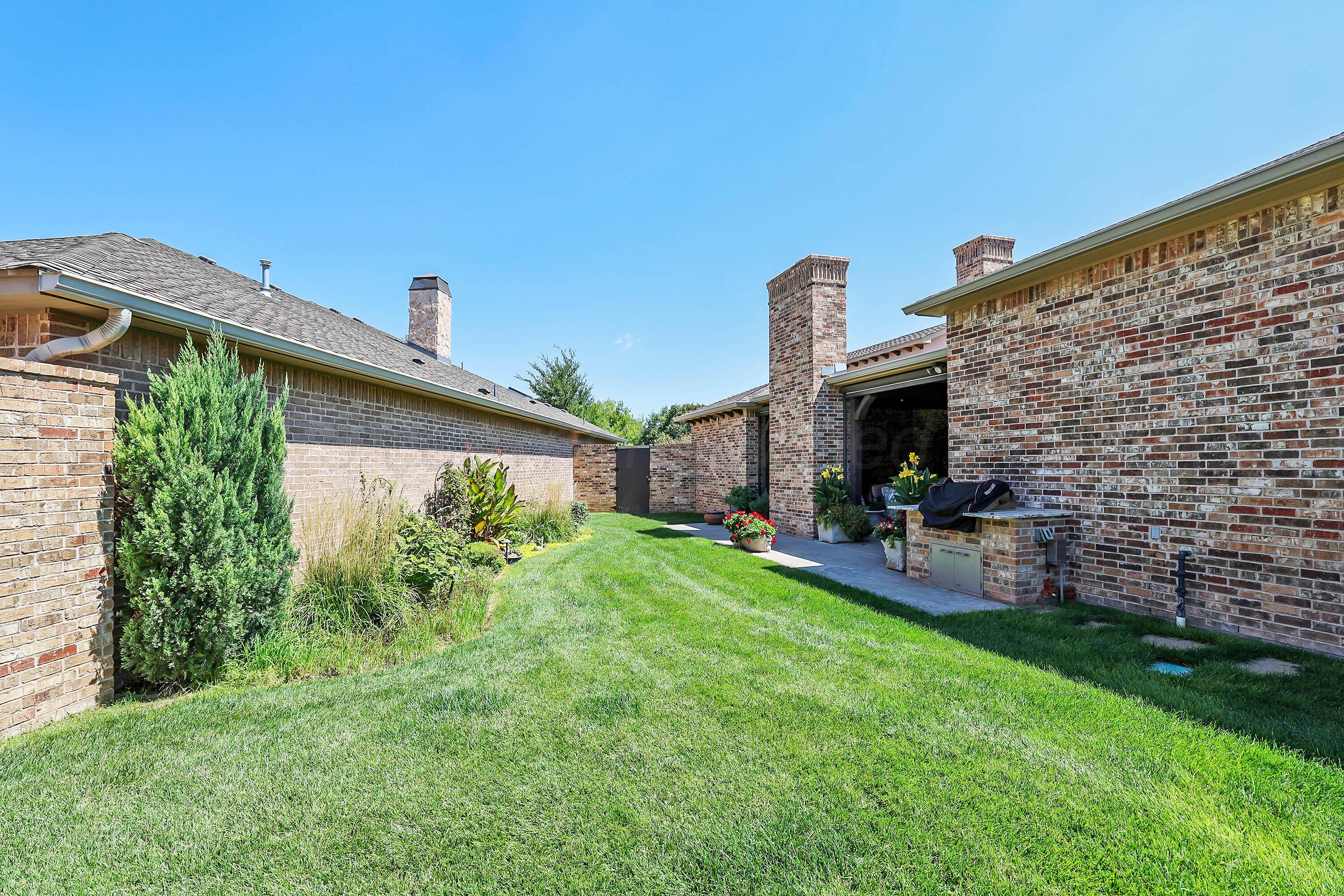 6110 Tuscany Village Property Photo 30