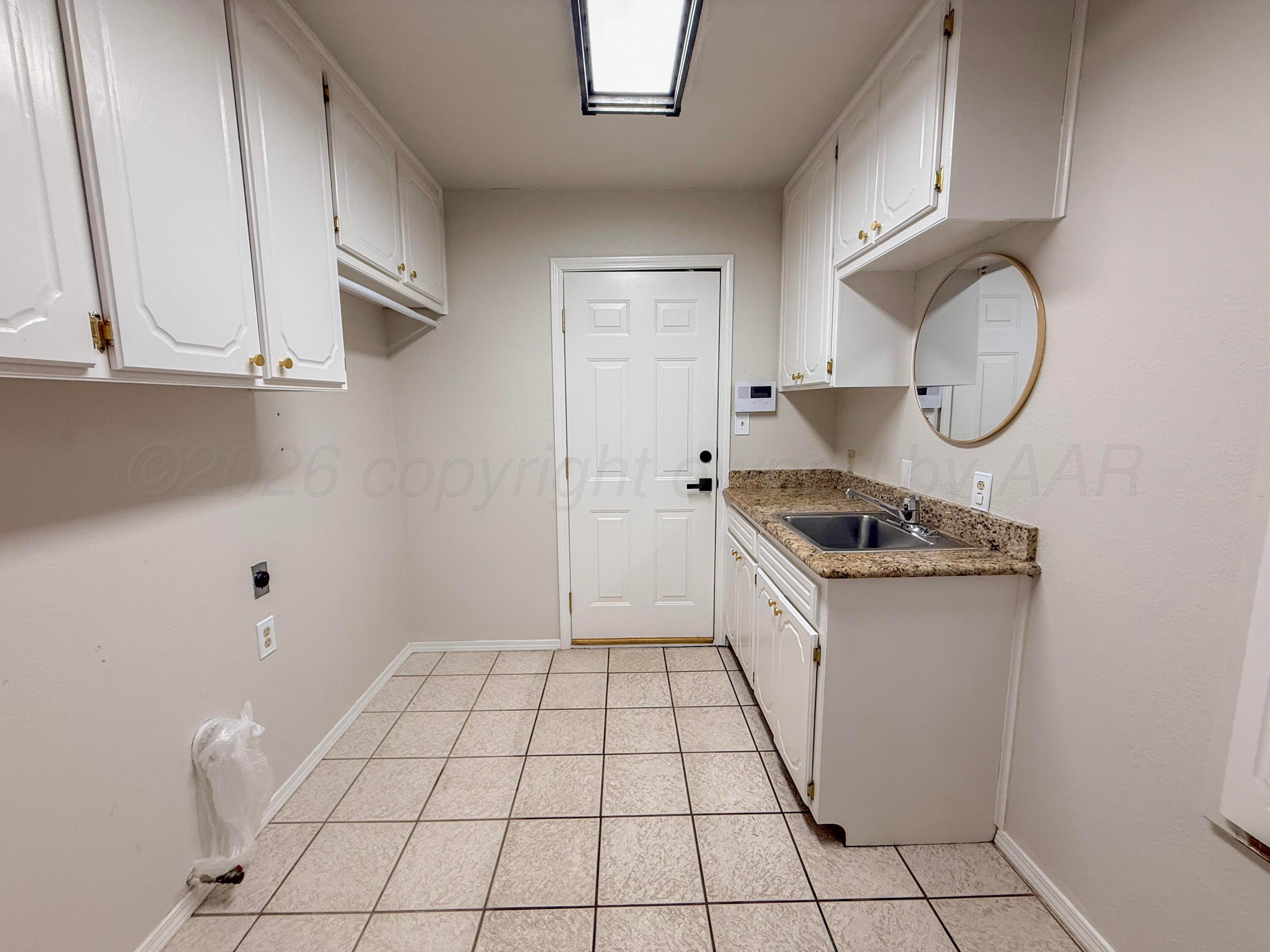 2747 N Beech Lane Property Photo 17
