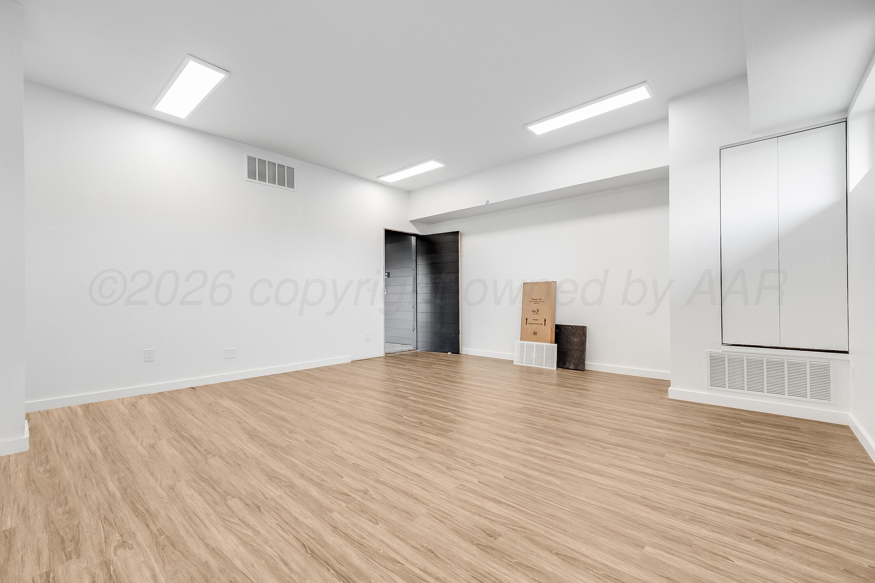 20 Nottingham Road Property Photo 79