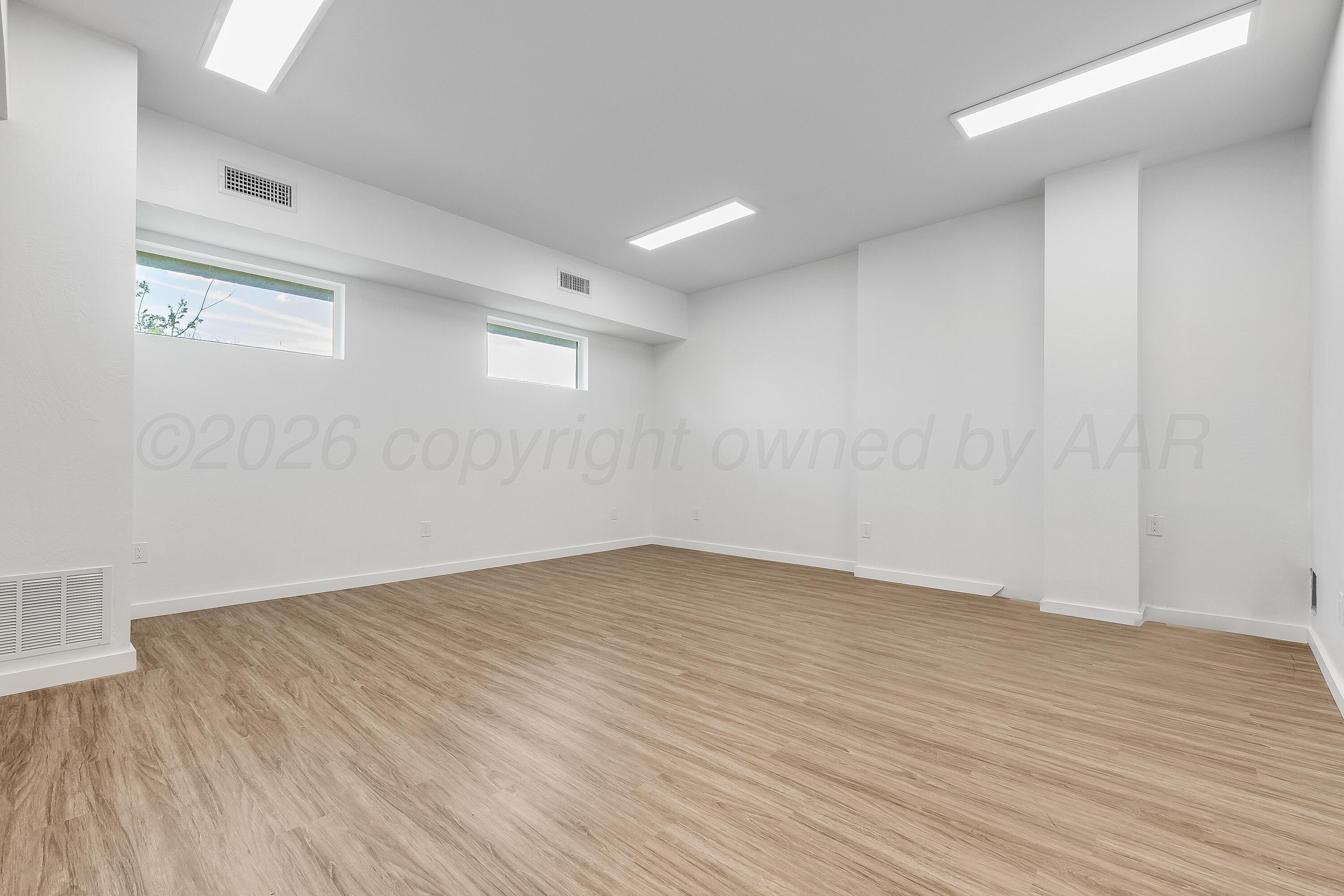 20 Nottingham Road Property Photo 80