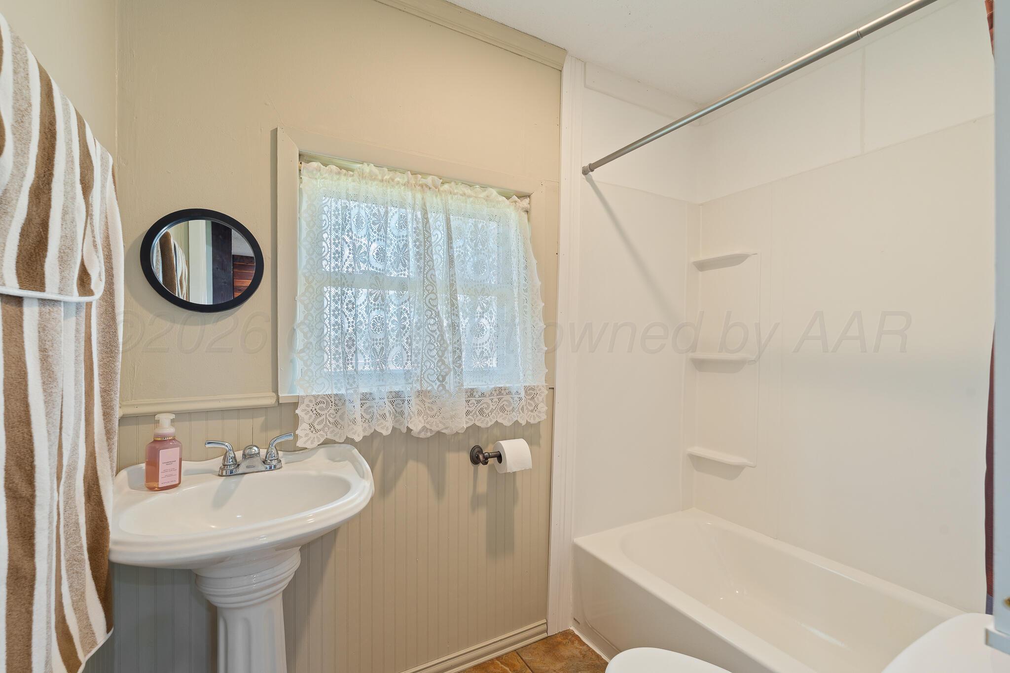 138 W Cottonwood Street Property Photo 19
