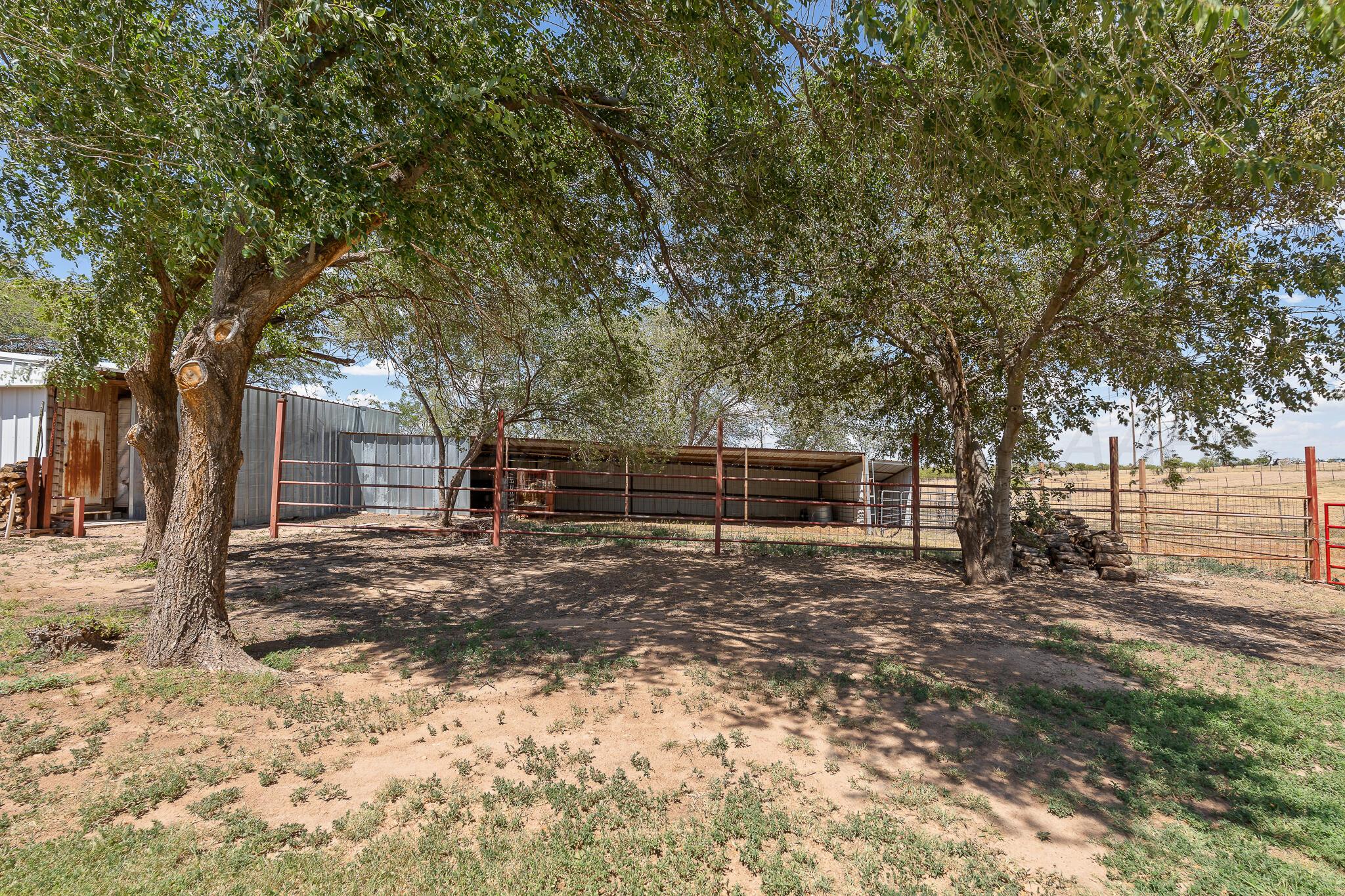 138 W Cottonwood Street Property Photo 40