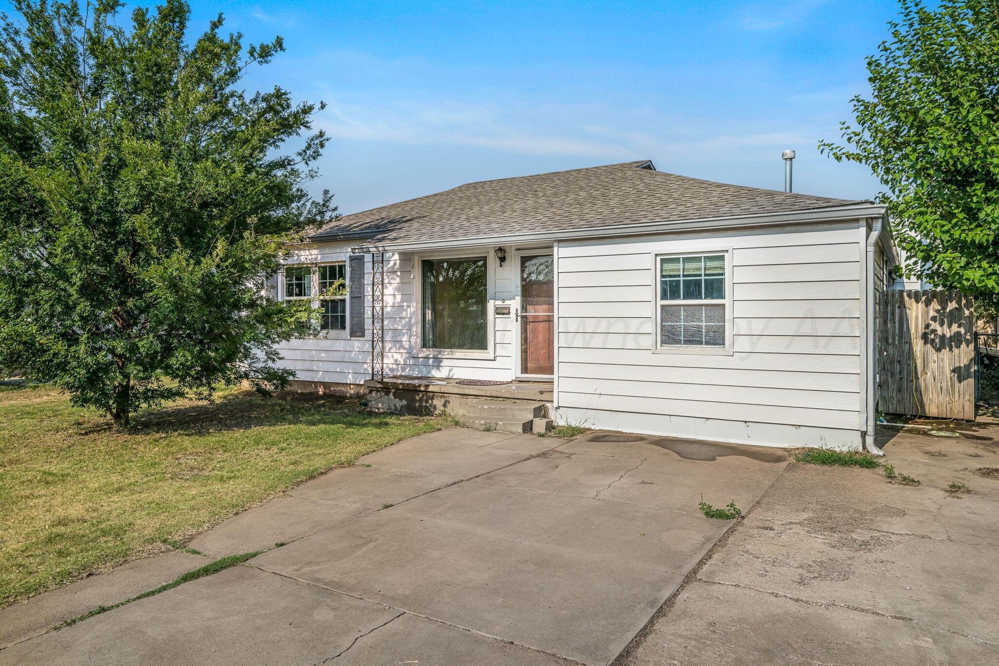 3302 S Tyler Street Property Photo 2