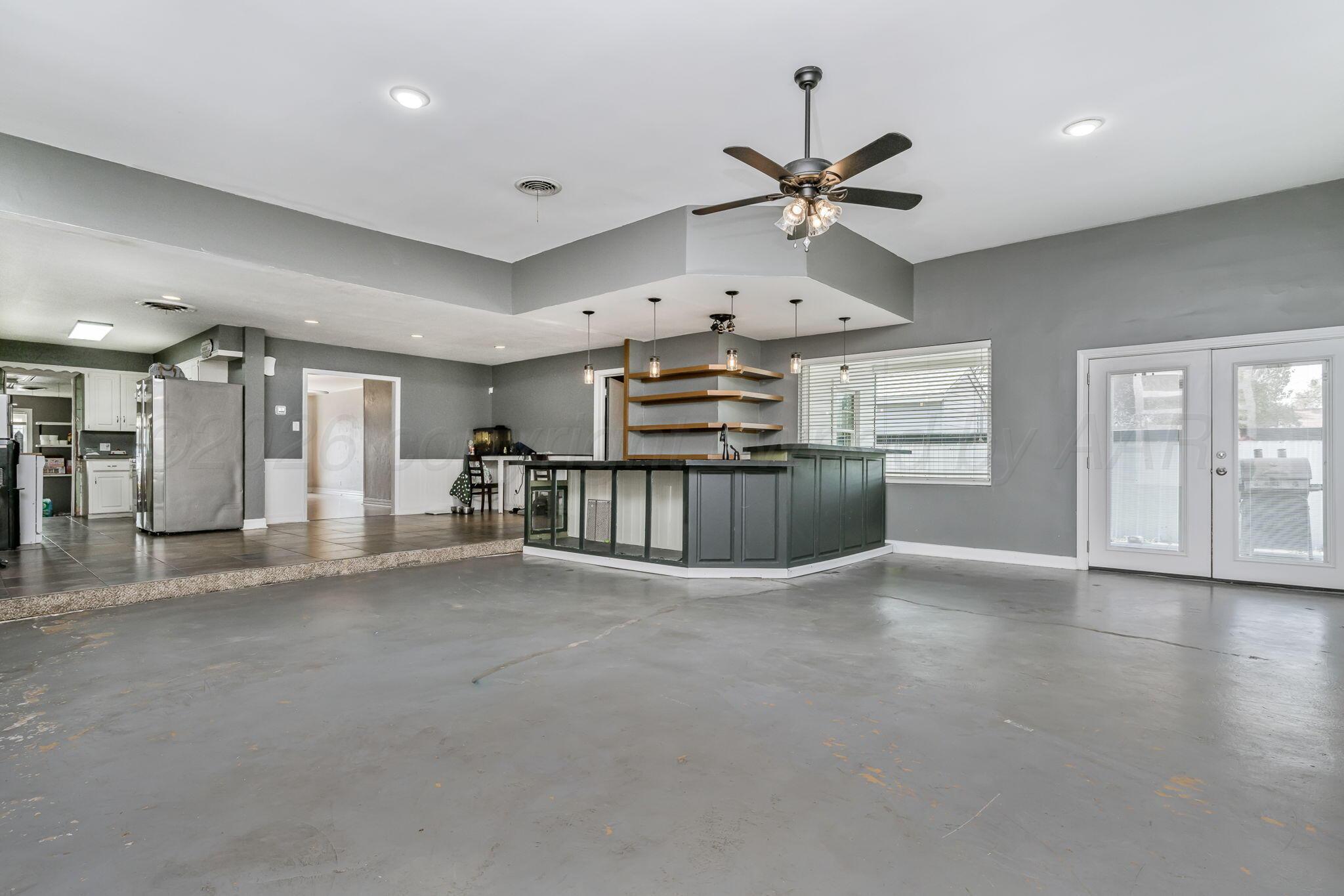 3302 S Tyler Street Property Photo 6