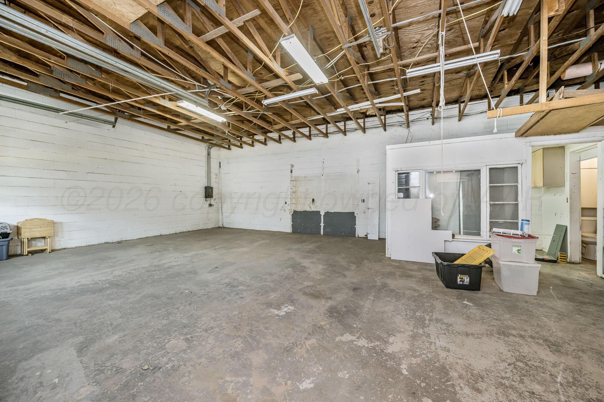 3302 S Tyler Street Property Photo 24