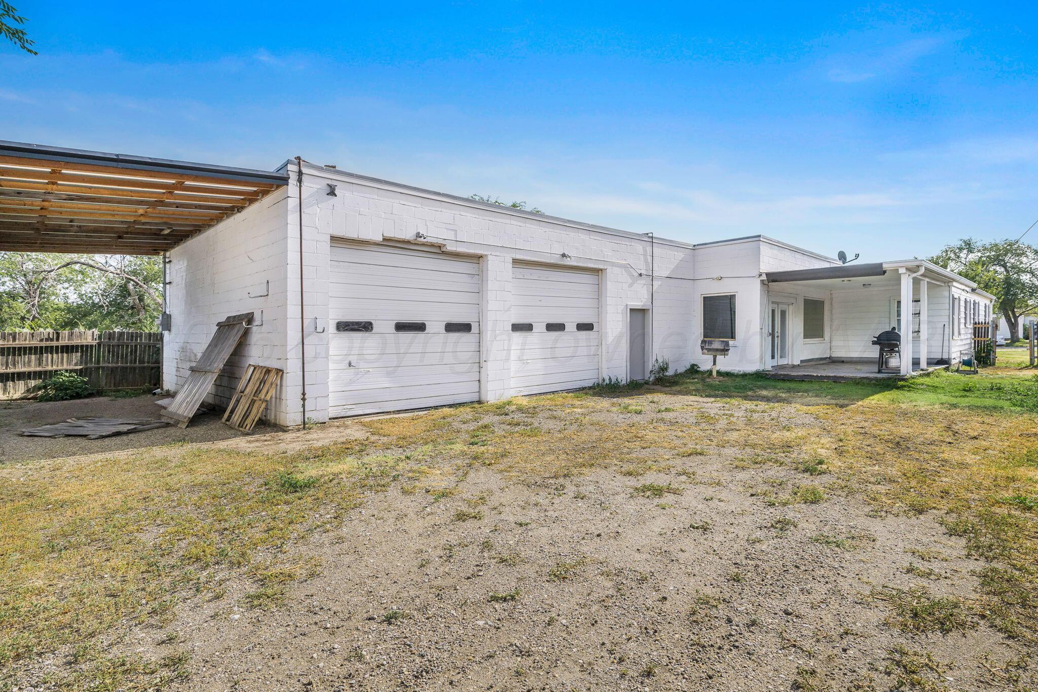 3302 S Tyler Street Property Photo 25