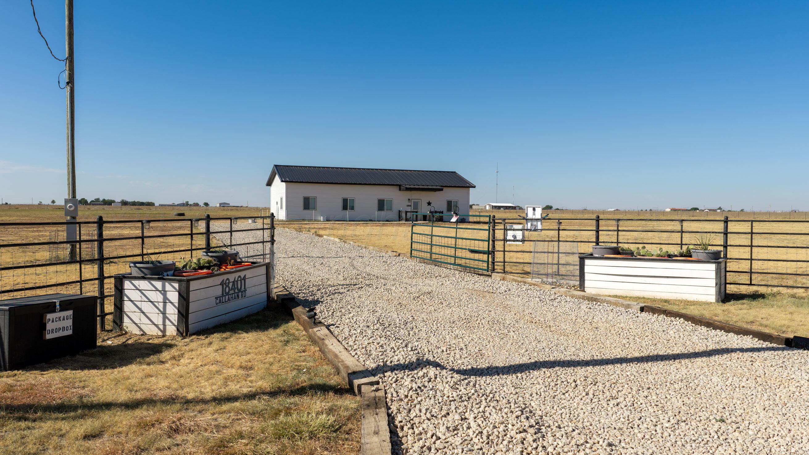 18401 Callahan Road Property Photo 2