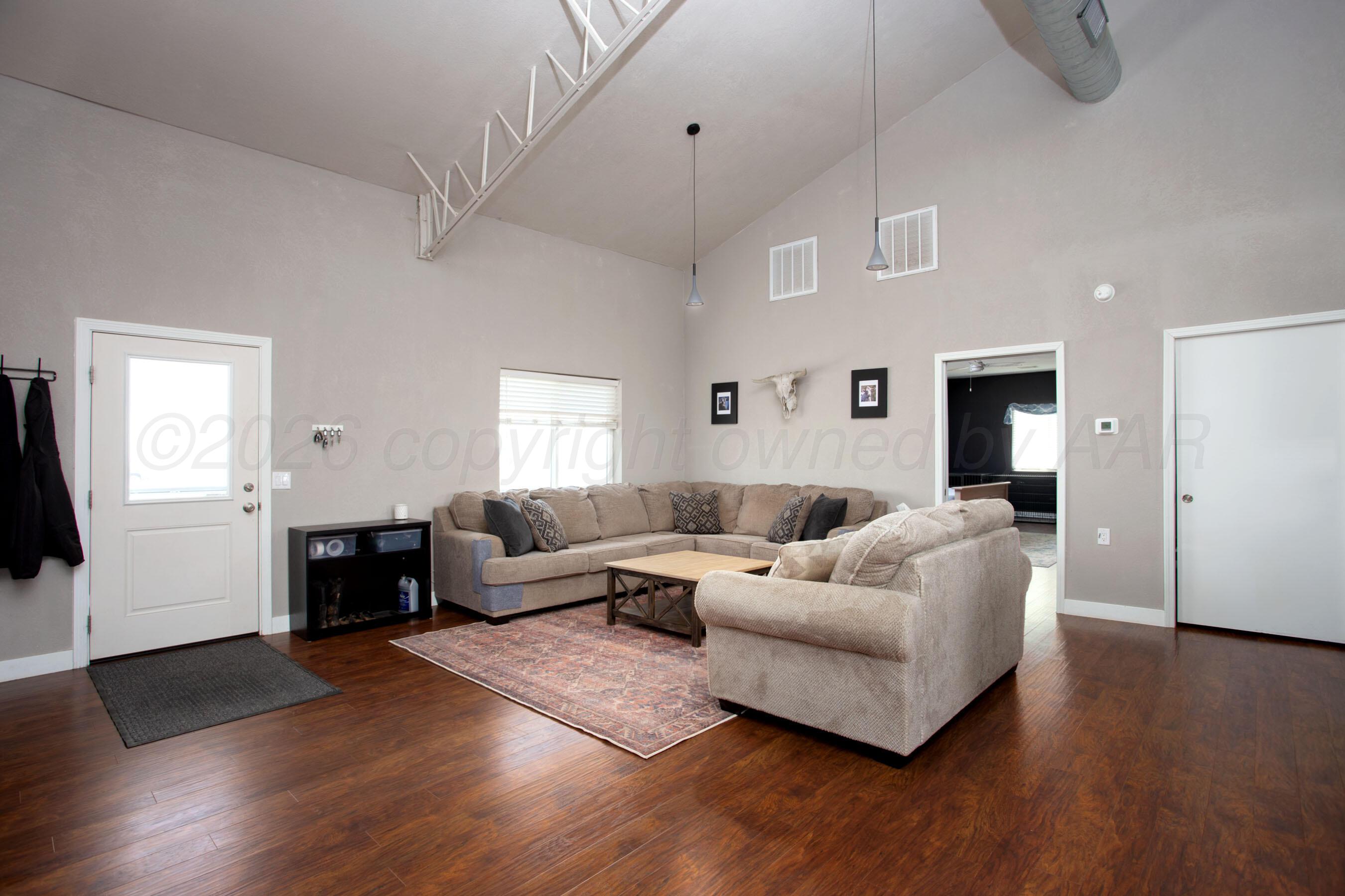 18401 Callahan Road Property Photo 12