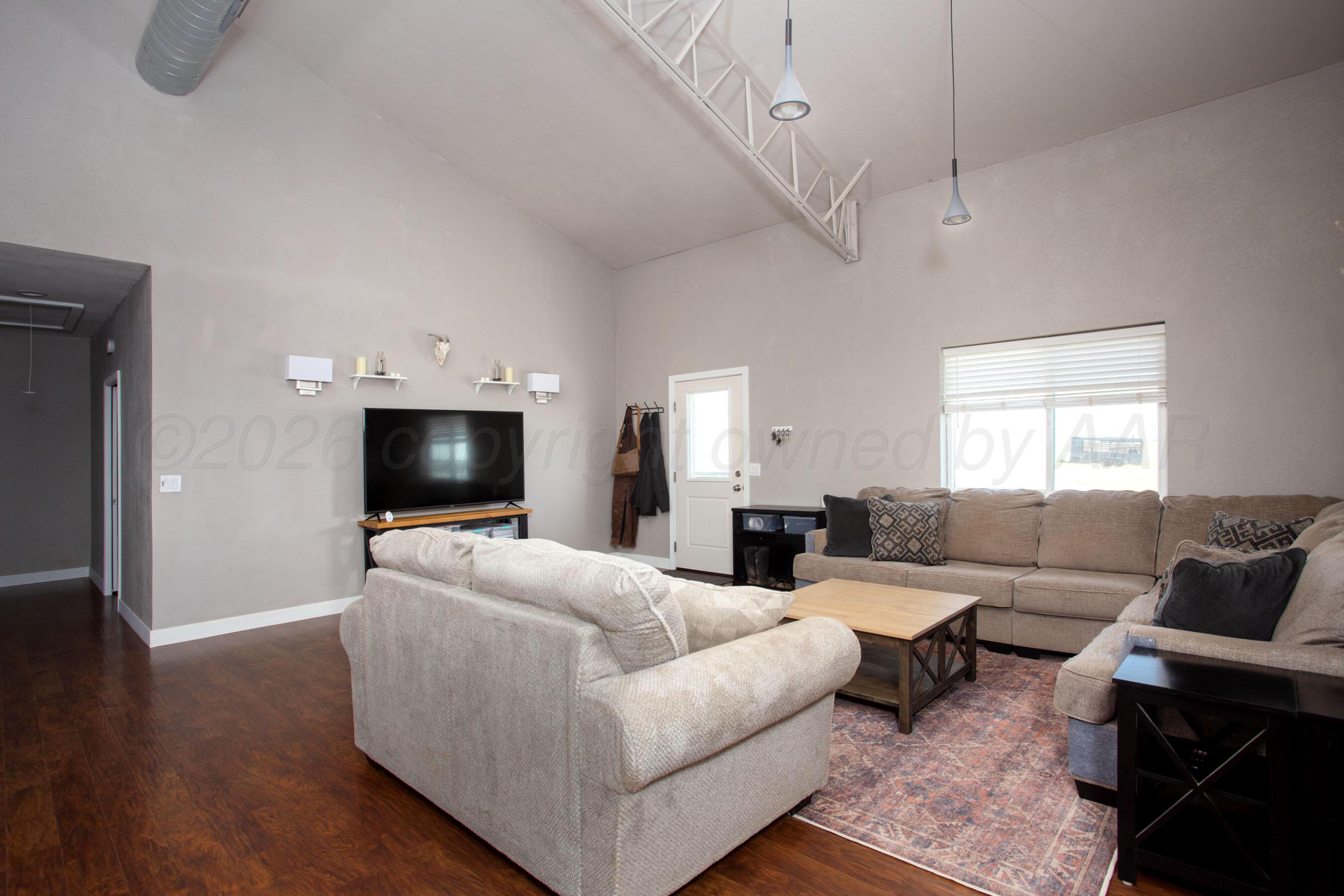 18401 Callahan Road Property Photo 13