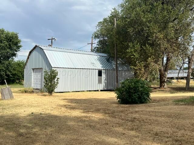 105 S Plummer Street Property Photo 2