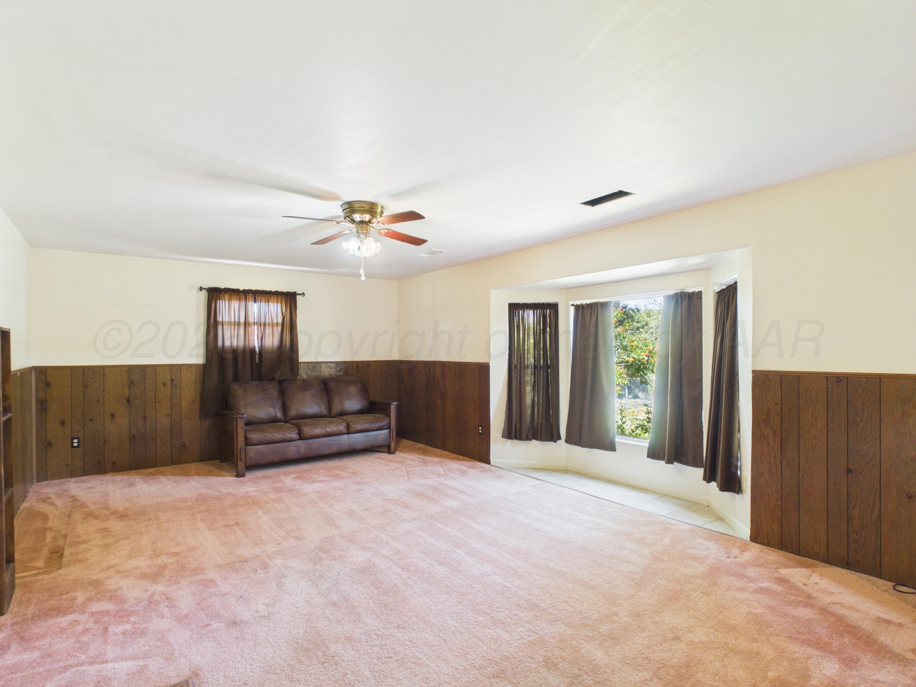 1007 S 2nd Street Property Photo 9