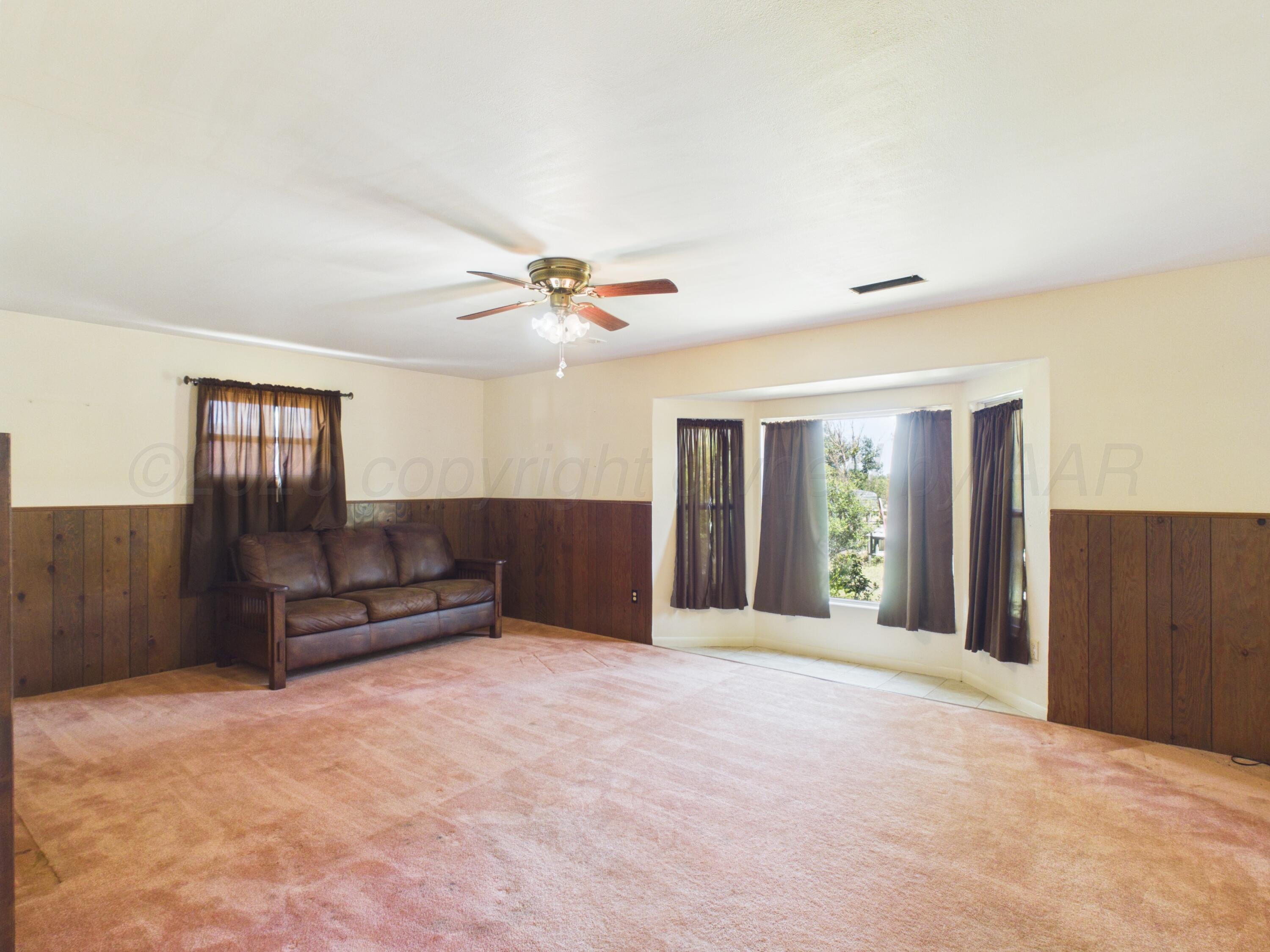 1007 S 2nd Street Property Photo 10