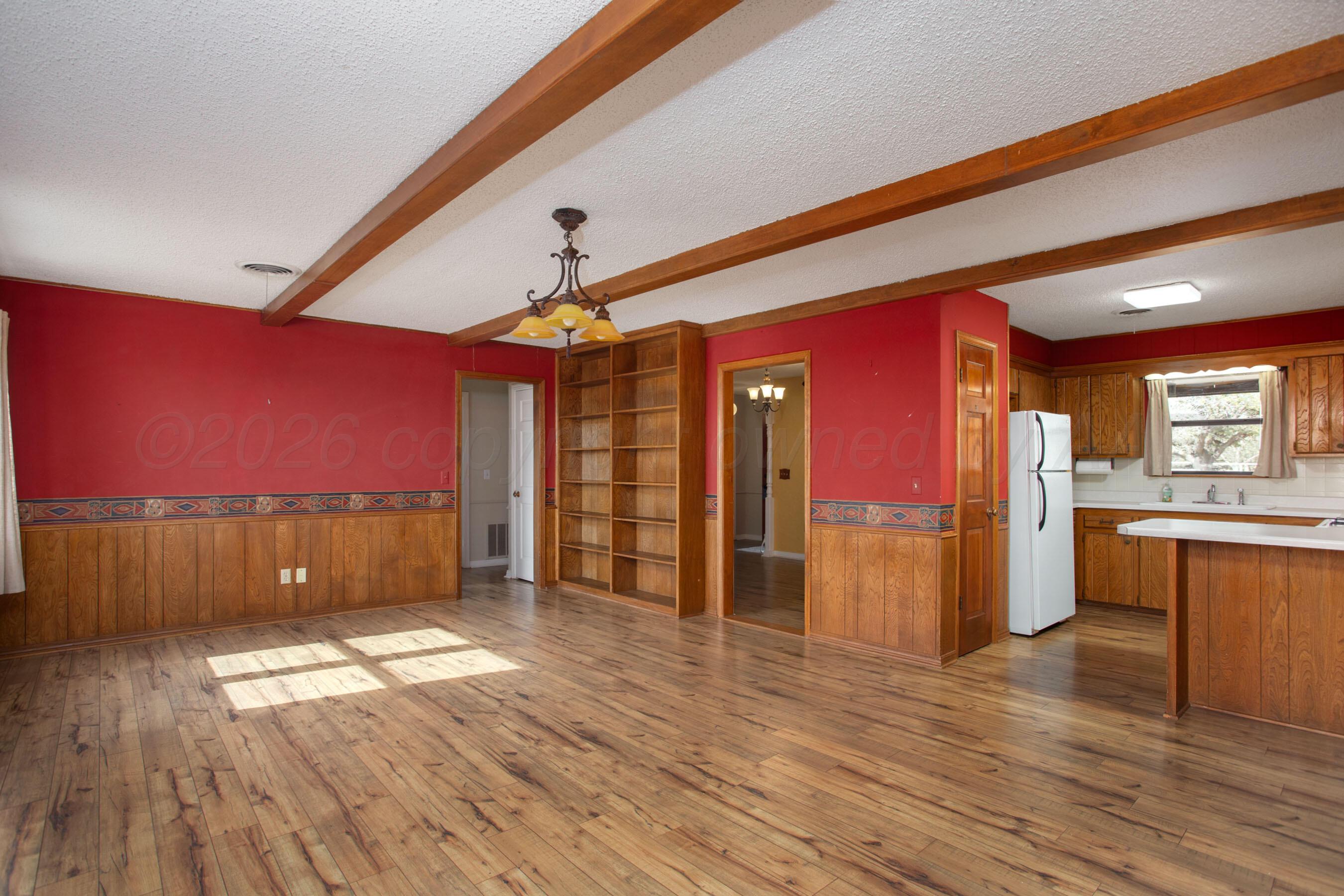 7306 Pettitt Street Property Photo 7