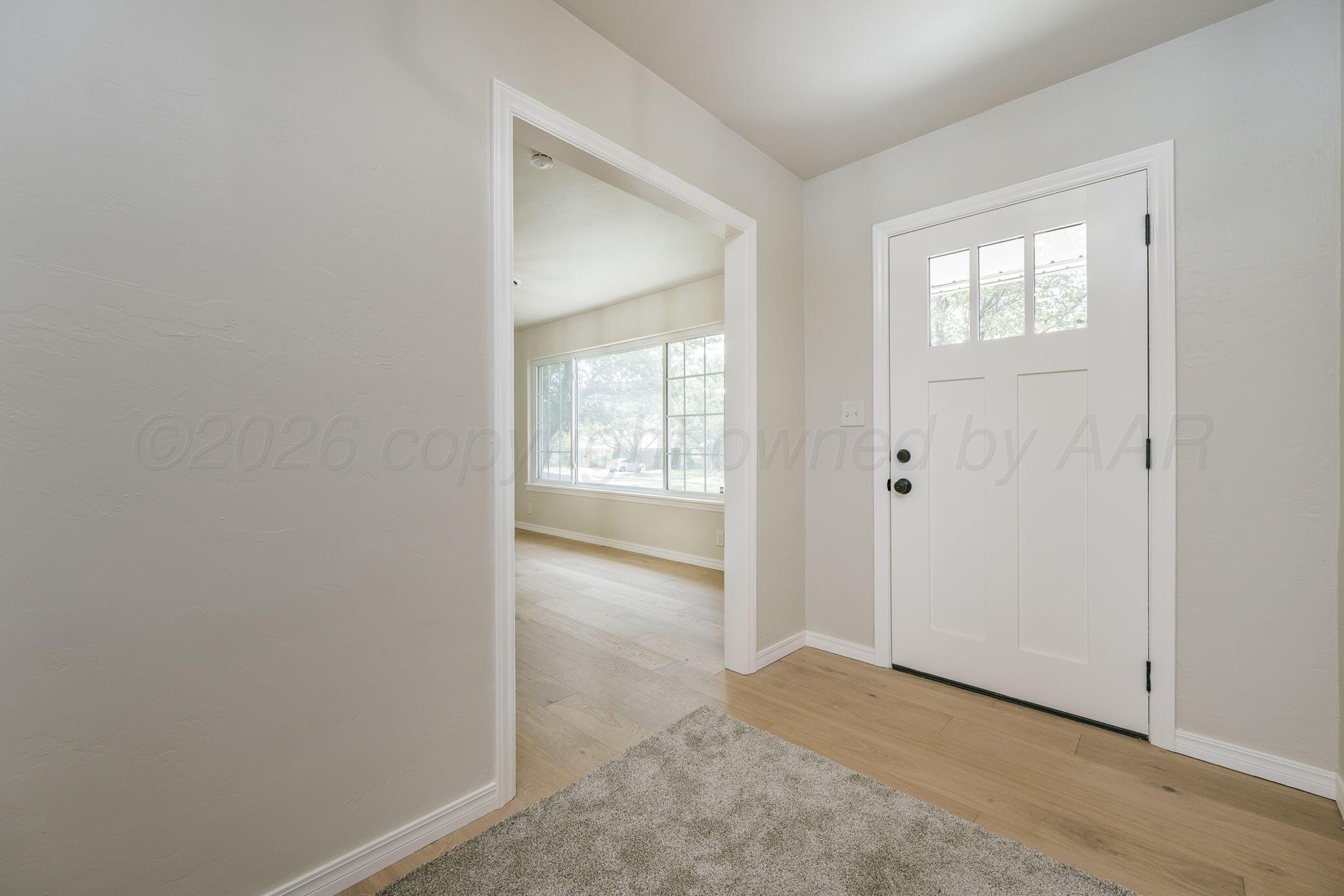 1409 Hillcrest Drive Property Photo 3
