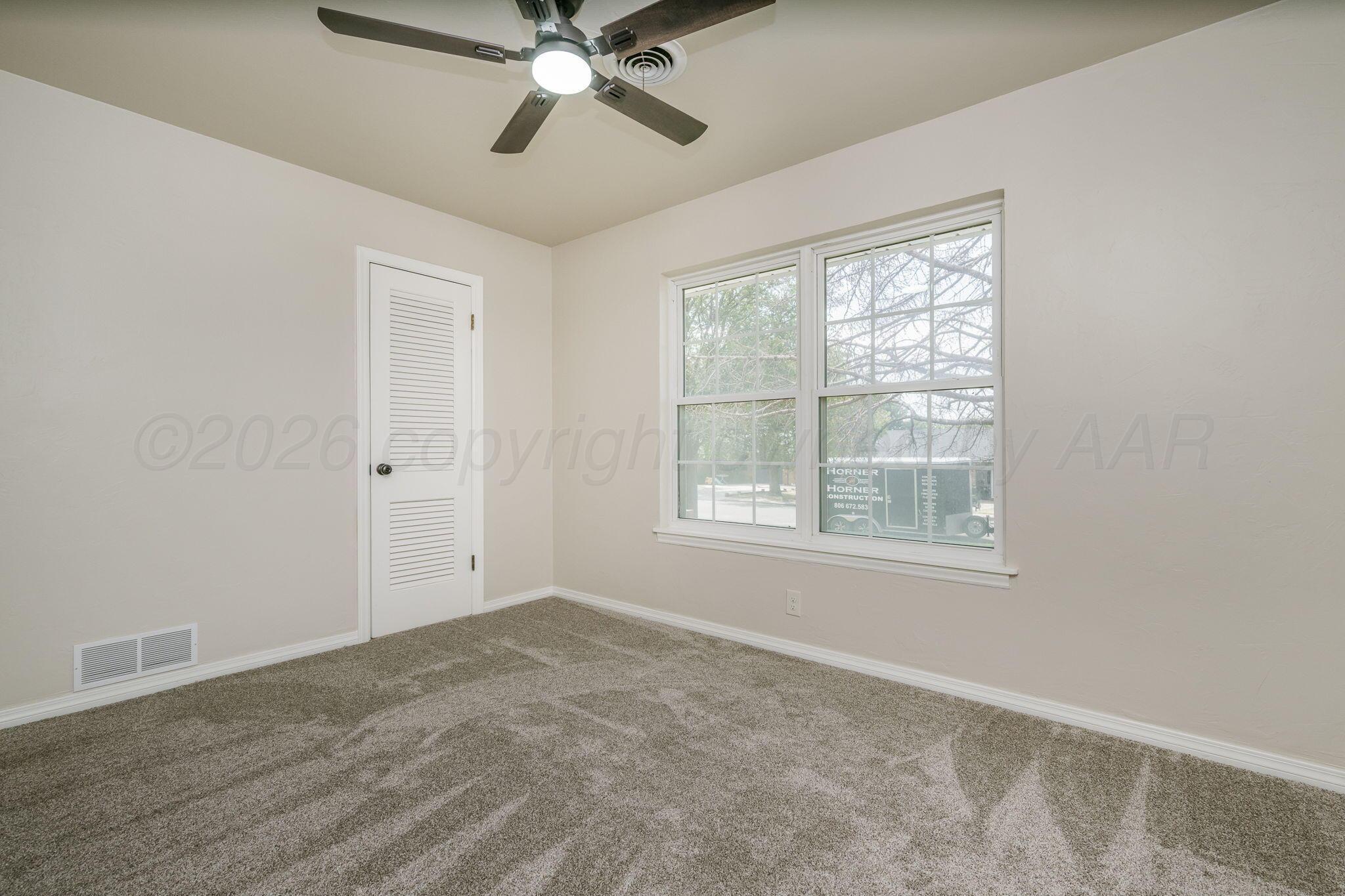 1409 Hillcrest Drive Property Photo 13