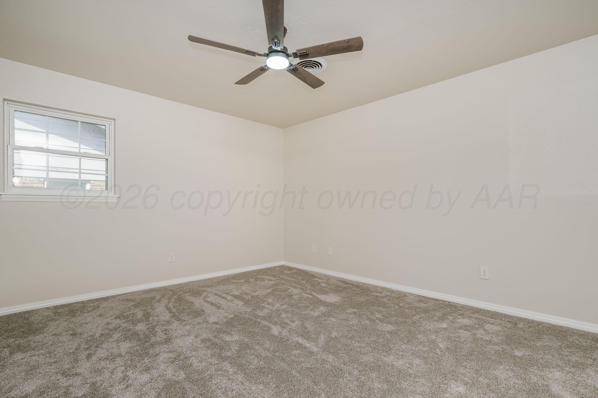1409 Hillcrest Drive Property Photo 16