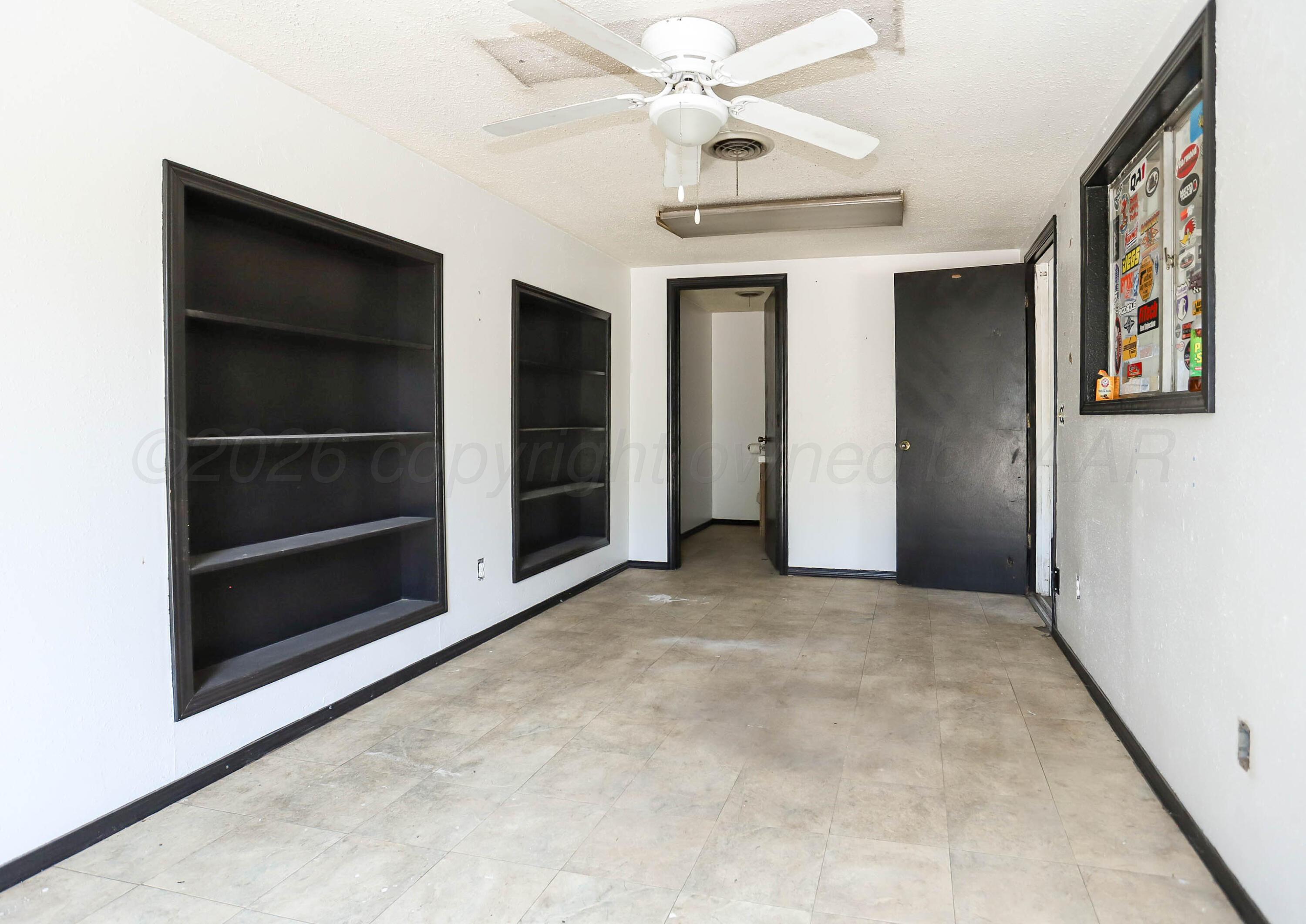 7624 River Road Property Photo 3