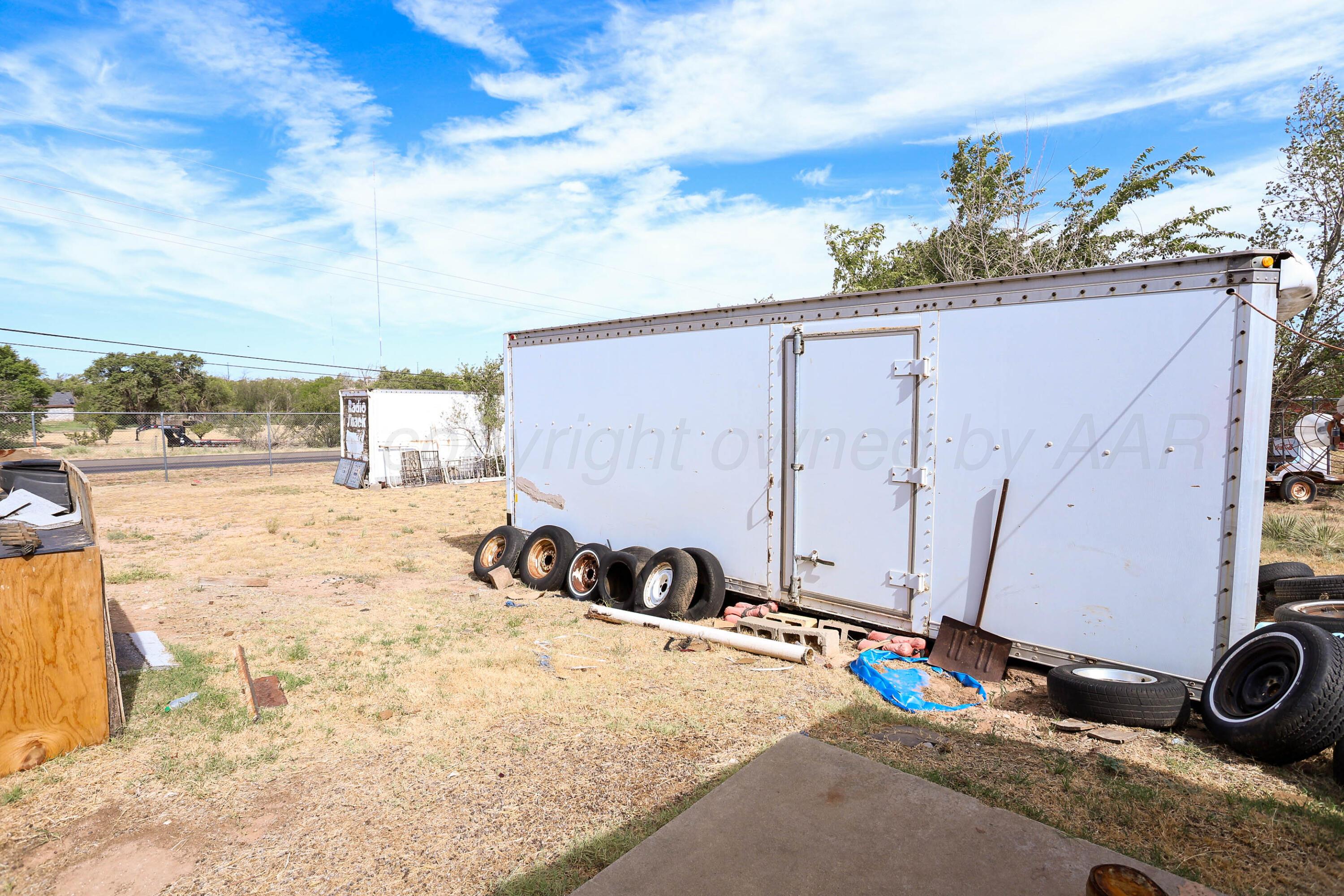7624 River Road Property Photo 11