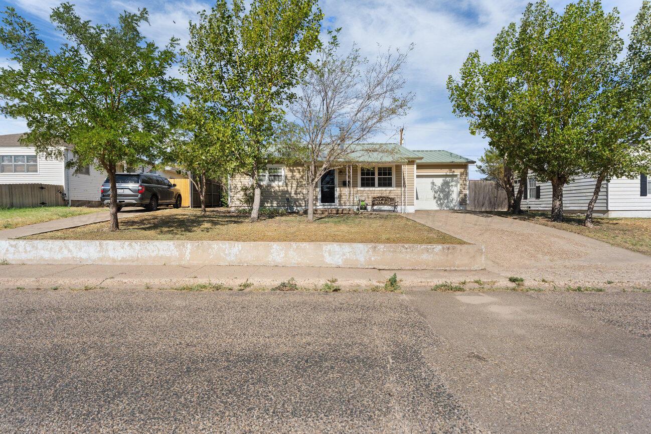 1301 Cooley Drive Property Photo 1