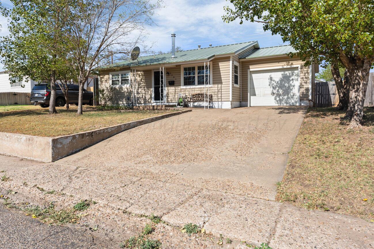 1301 Cooley Drive Property Photo 1