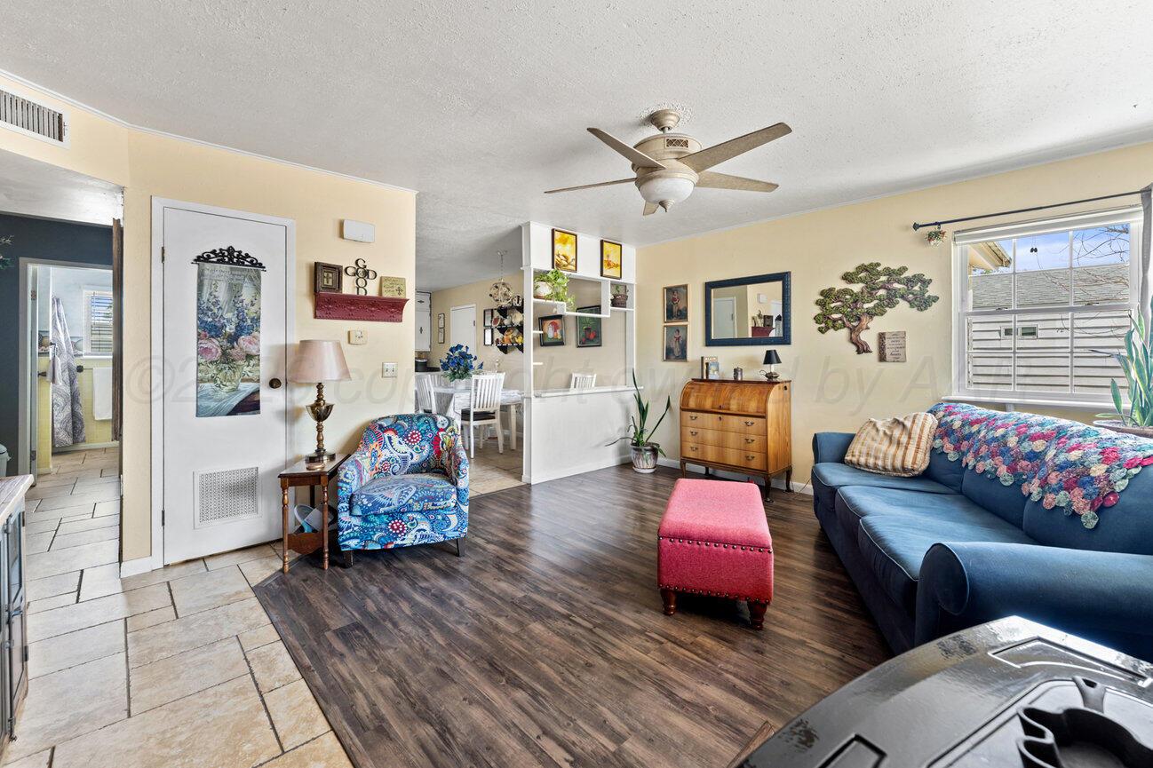 1301 Cooley Drive Property Photo 4
