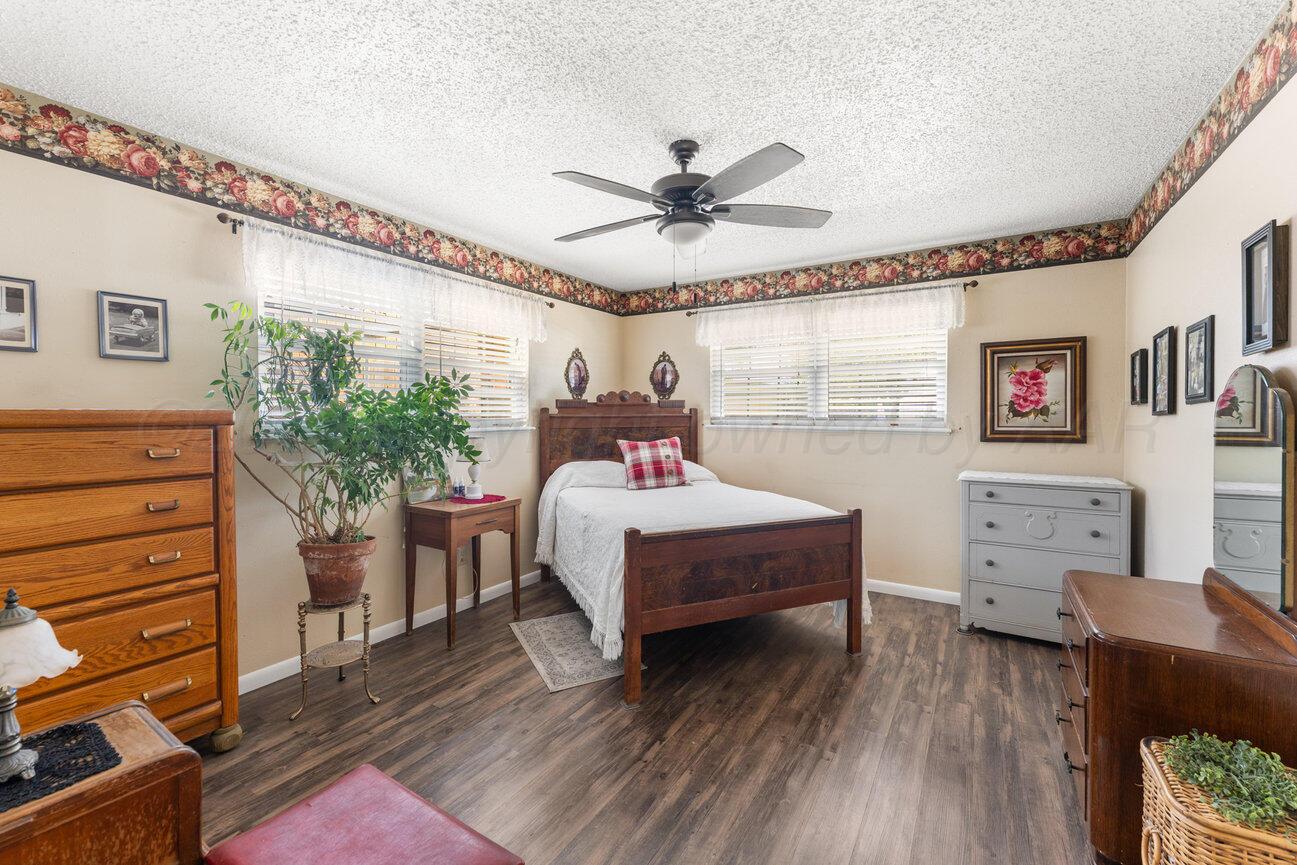 1301 Cooley Drive Property Photo 14