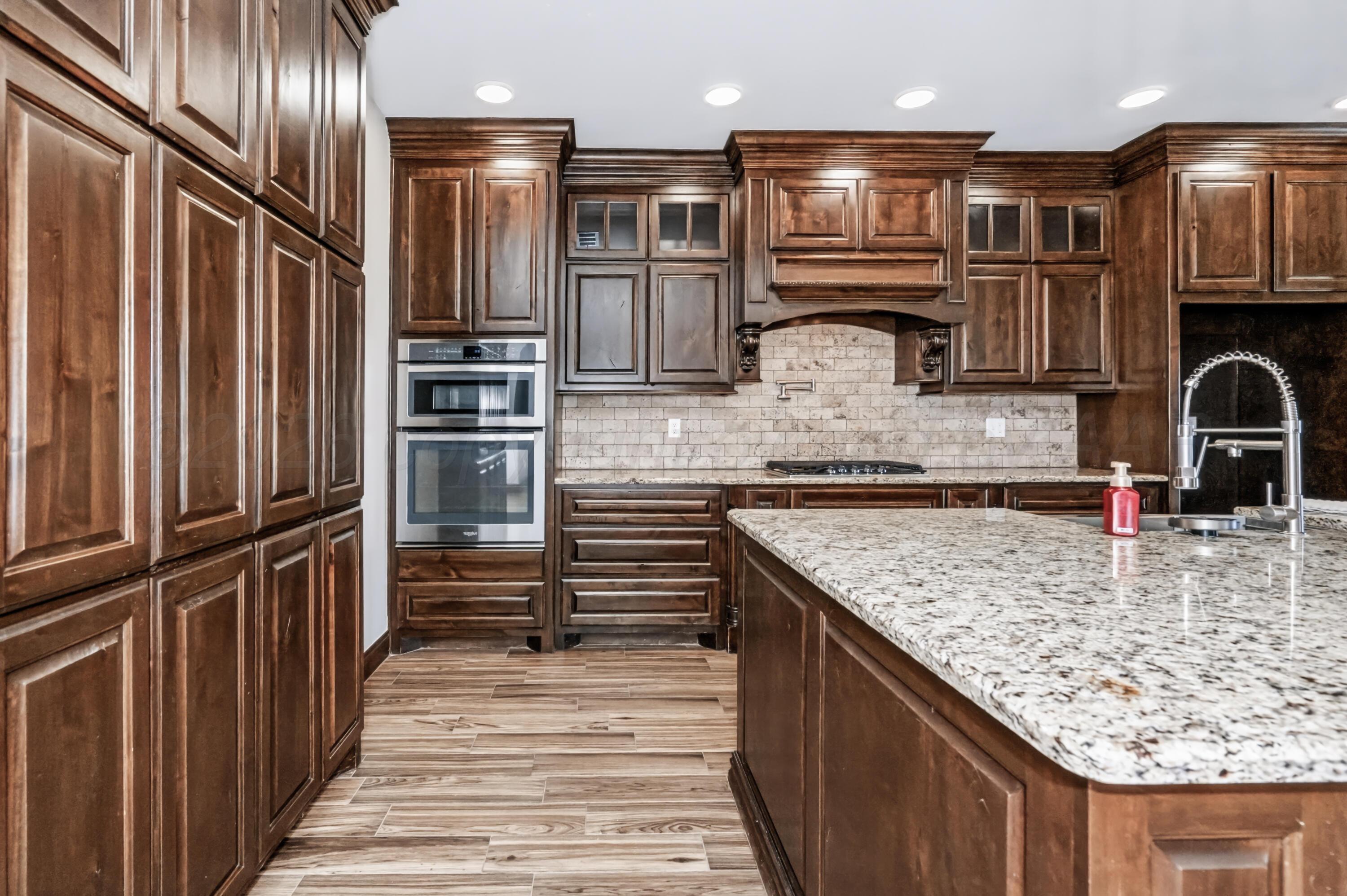 12951 Wandering Road Property Photo 6