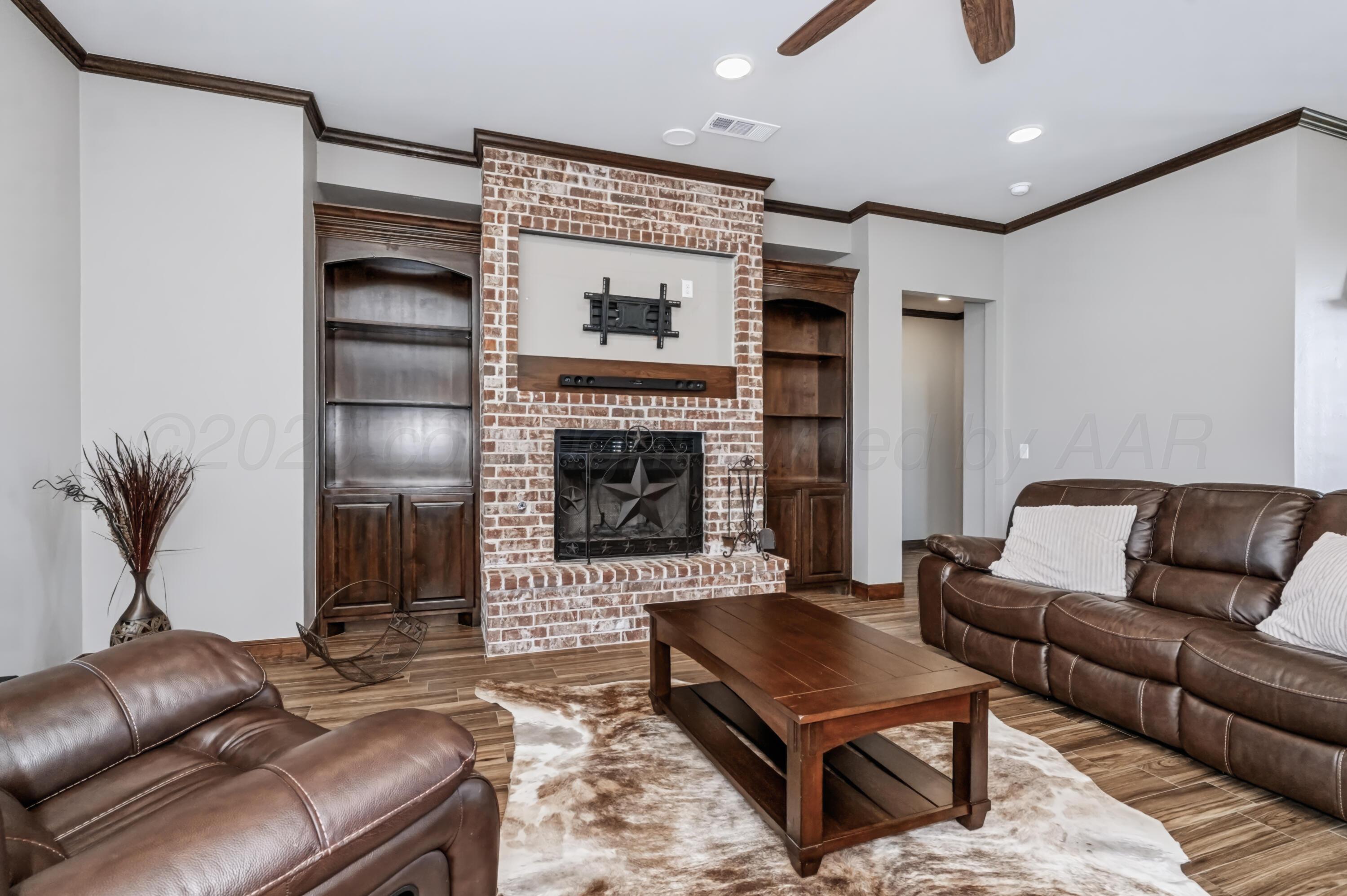 12951 Wandering Road Property Photo 8