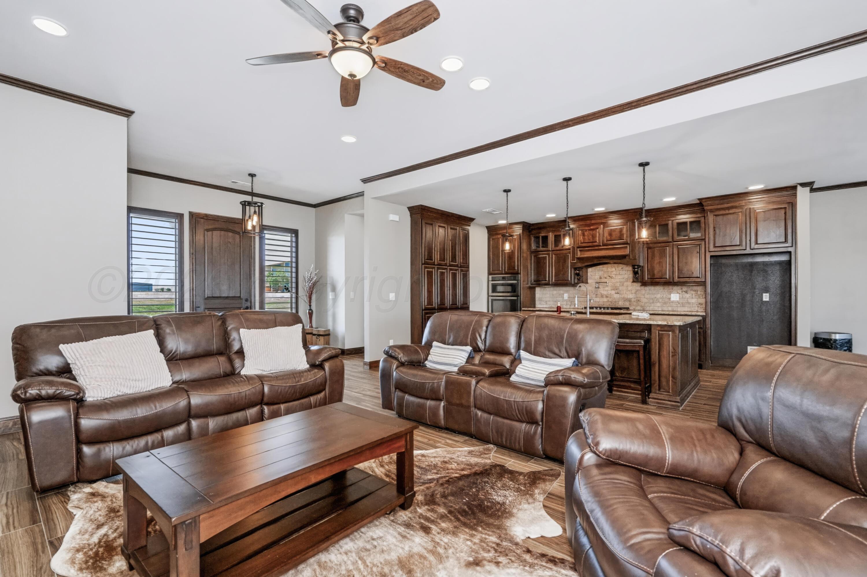 12951 Wandering Road Property Photo 9