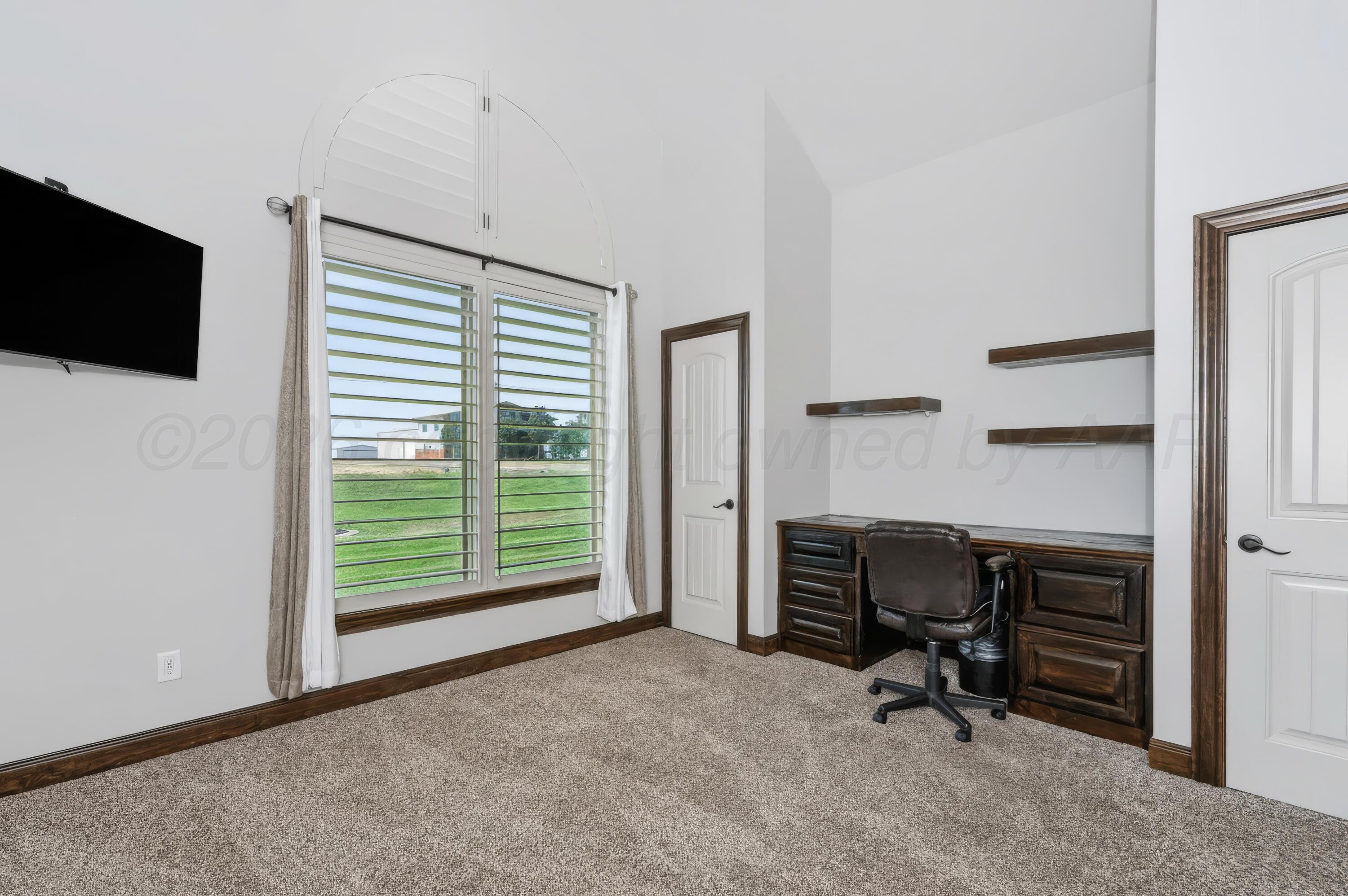 12951 Wandering Road Property Photo 17