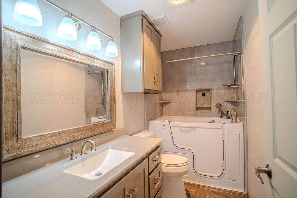 6605 Deer Park Drive Property Photo 5