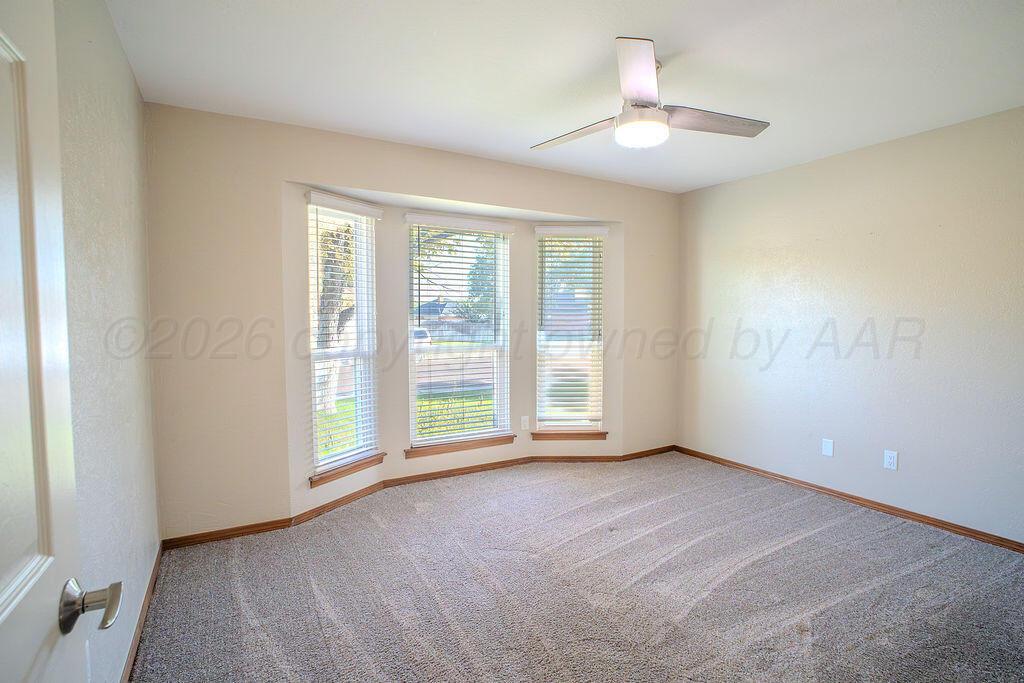 6605 Deer Park Drive Property Photo 6