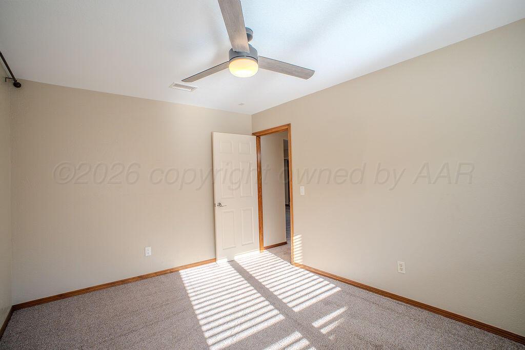 6605 Deer Park Drive Property Photo 8