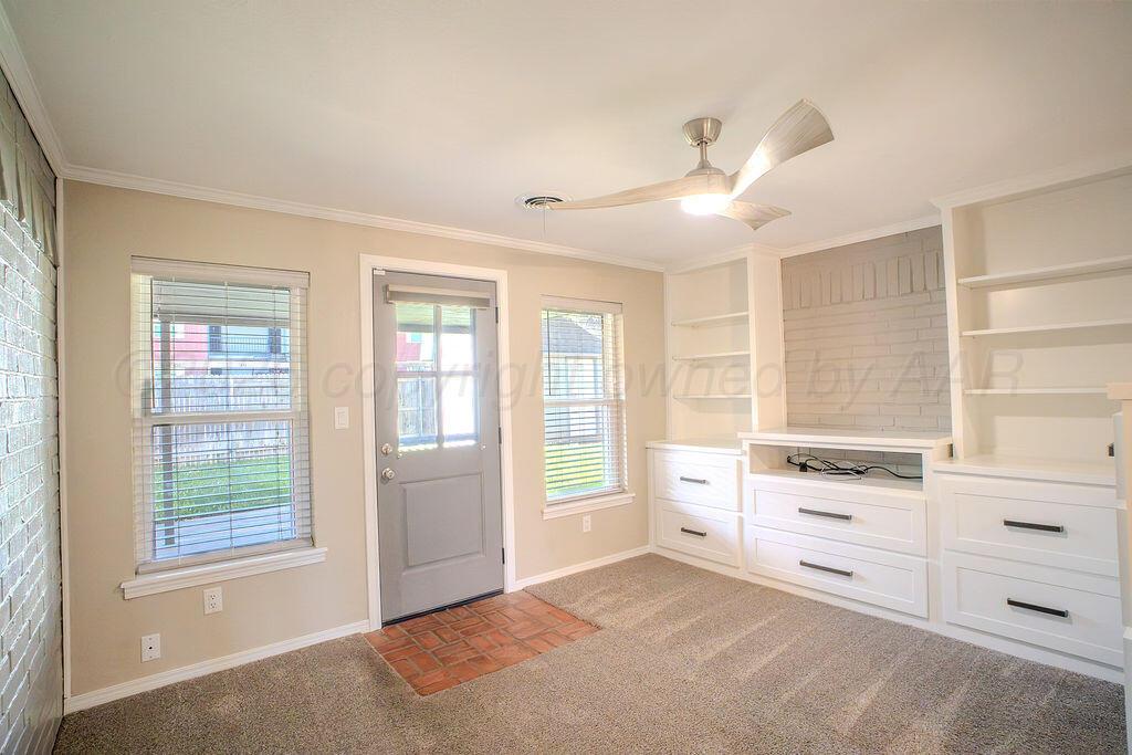 6605 Deer Park Drive Property Photo 10