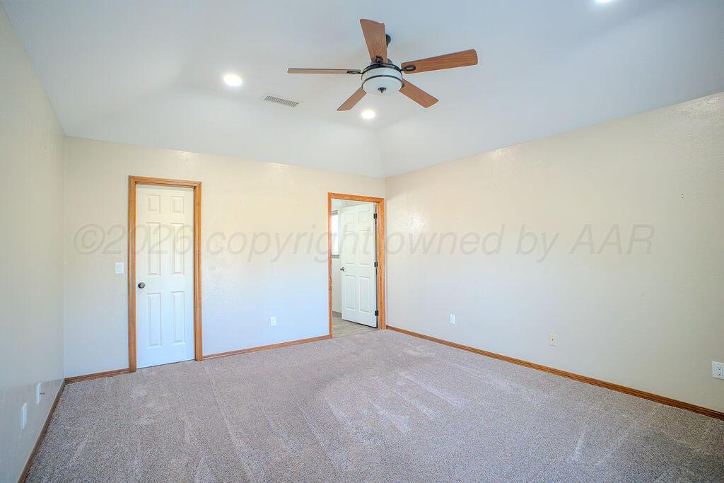 6605 Deer Park Drive Property Photo 18