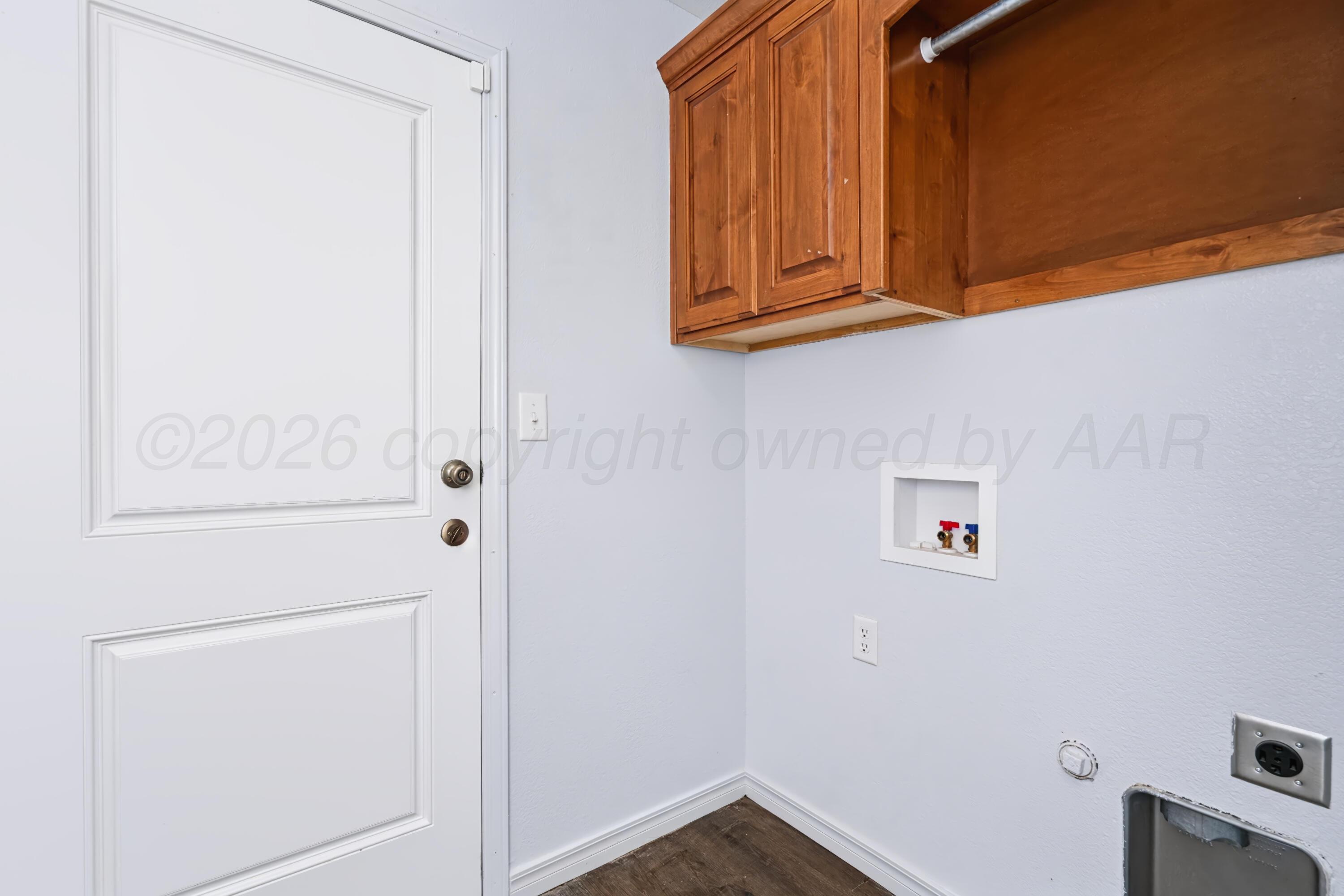 807 N Houston Street Property Photo 25