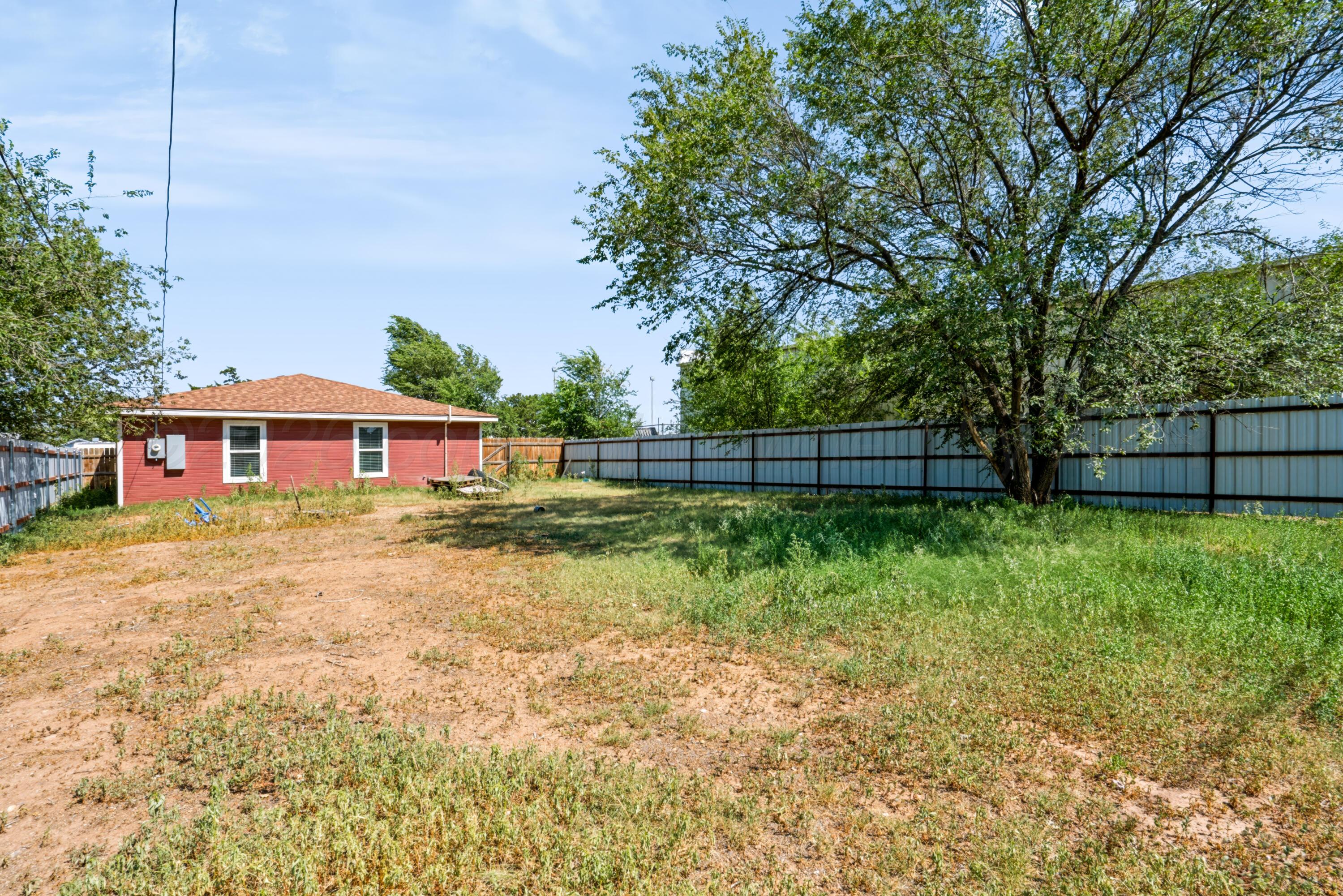 807 N Houston Street Property Photo 27