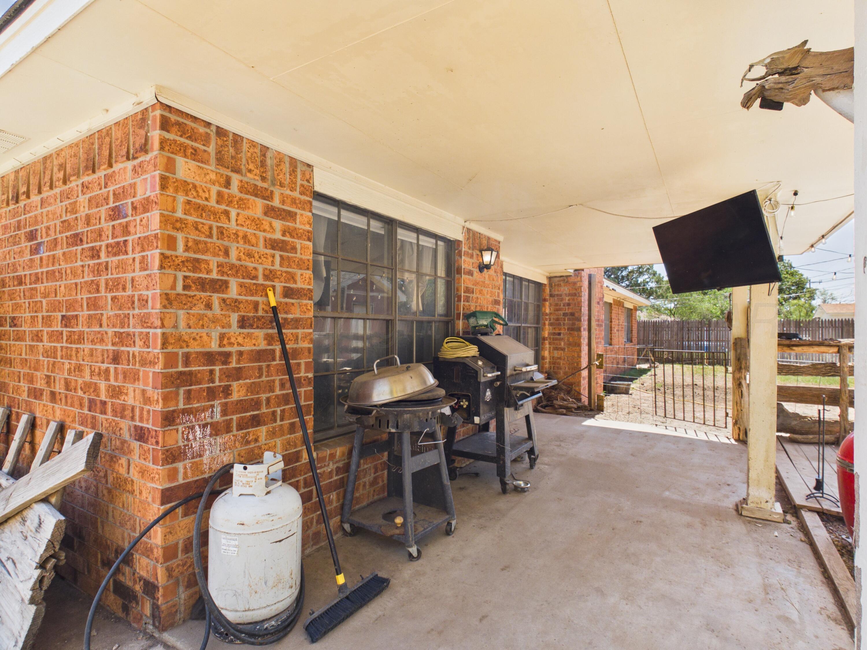 410 Nara Visa Lane Property Photo 27