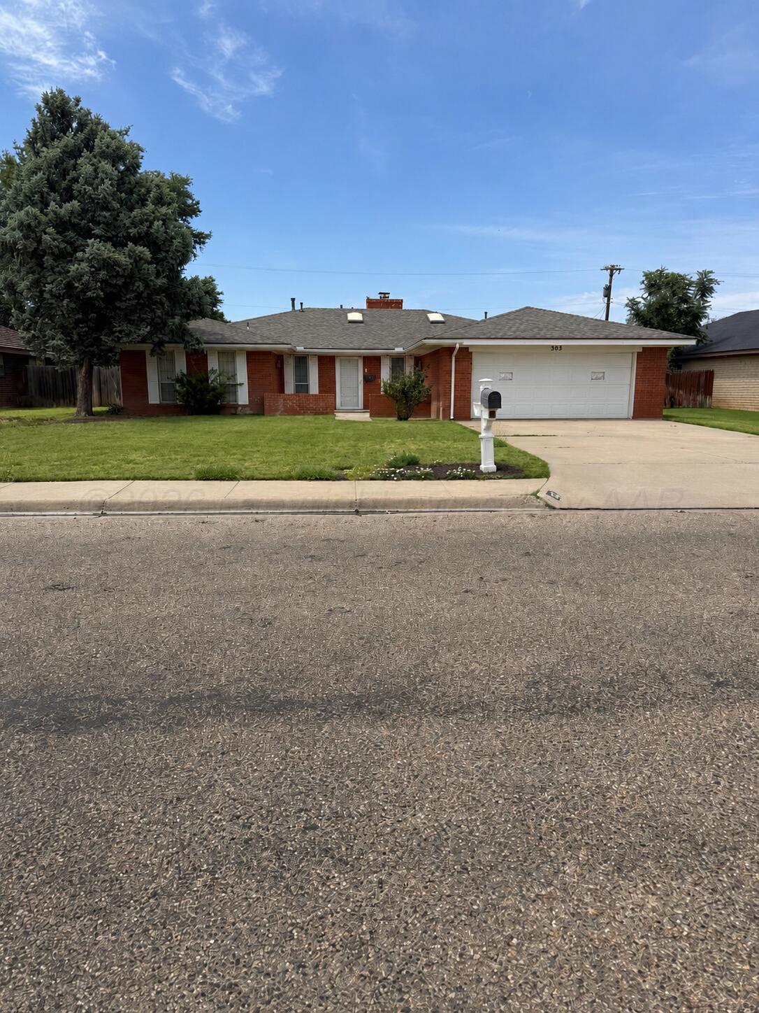303 Bailey Avenue Property Photo 1