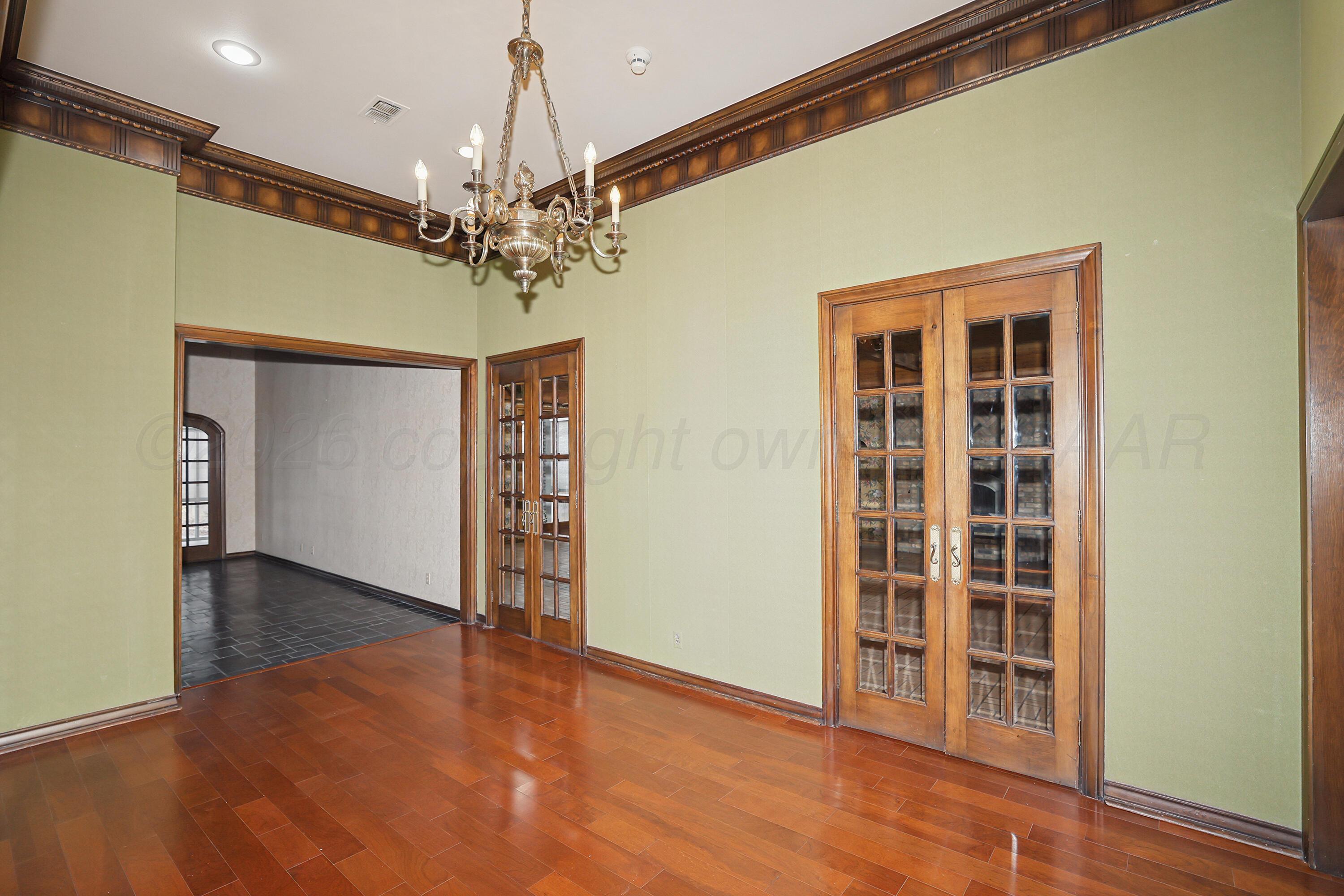 7216 Versailles Drive Property Photo 12