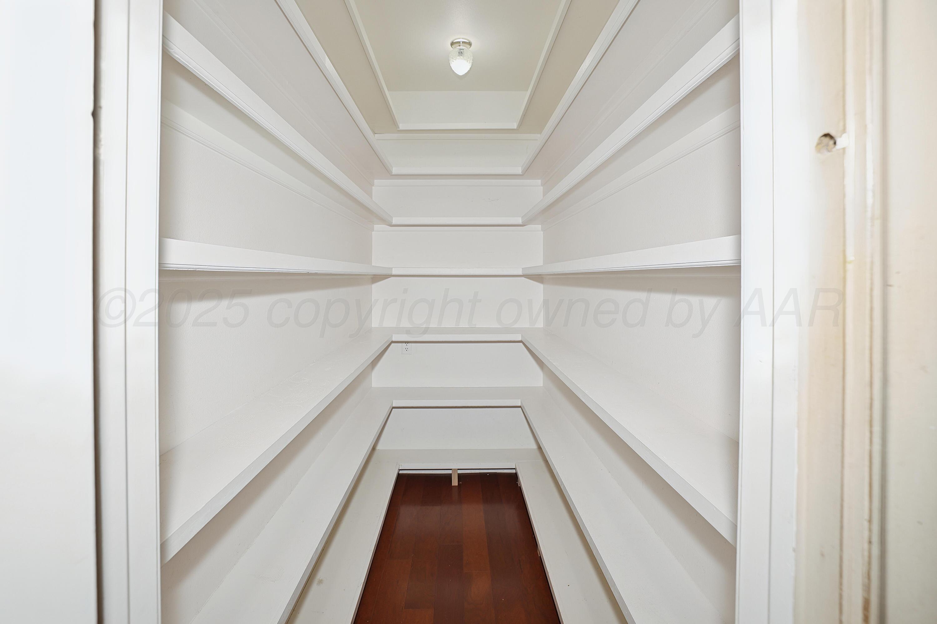 7216 Versailles Drive Property Photo 26