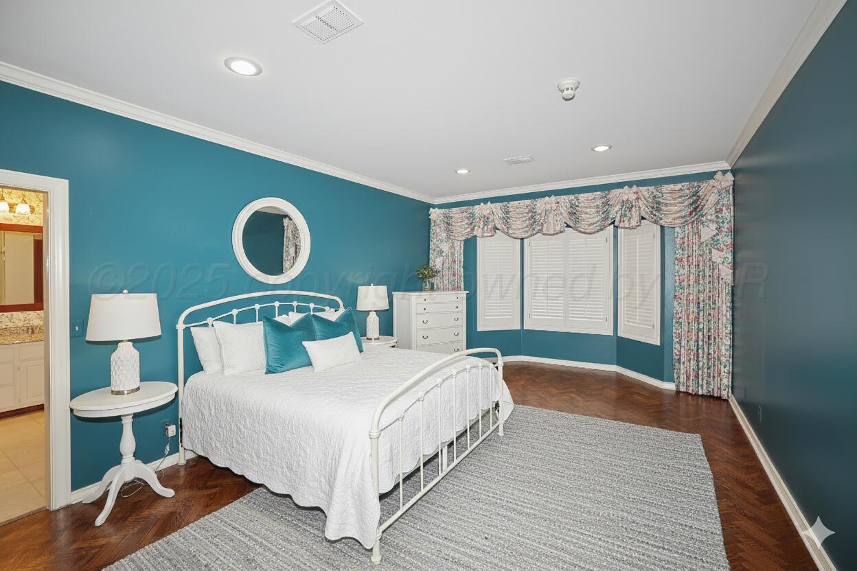 7216 Versailles Drive Property Photo 40