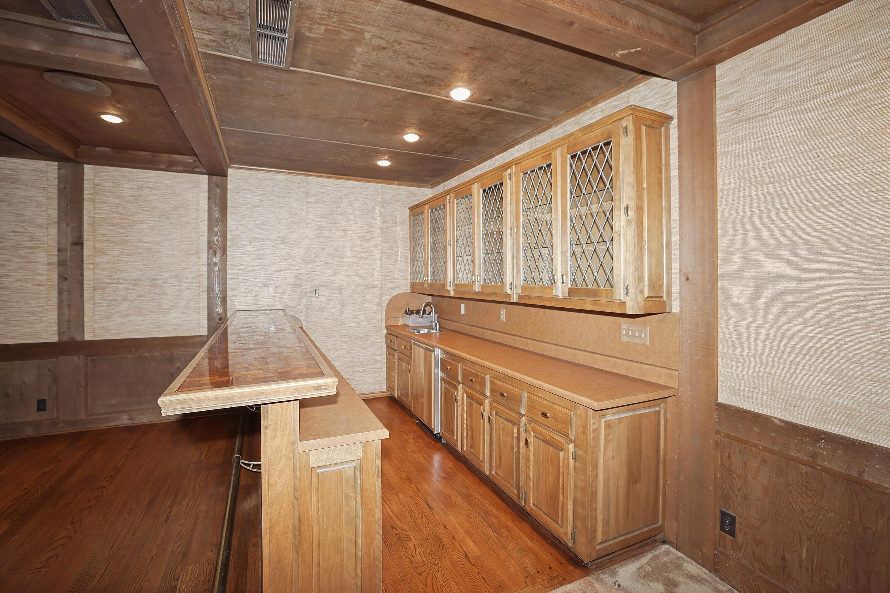 7216 Versailles Drive Property Photo 66