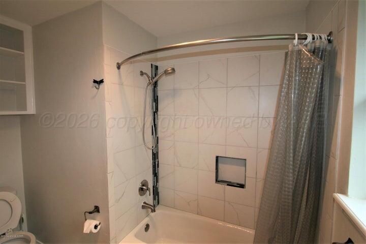 4431 Evelyn Street Property Photo 17